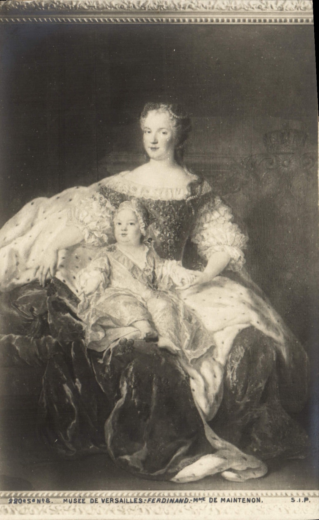 CPA Musee de Versailles Ferdinand Mme de Maintenon 