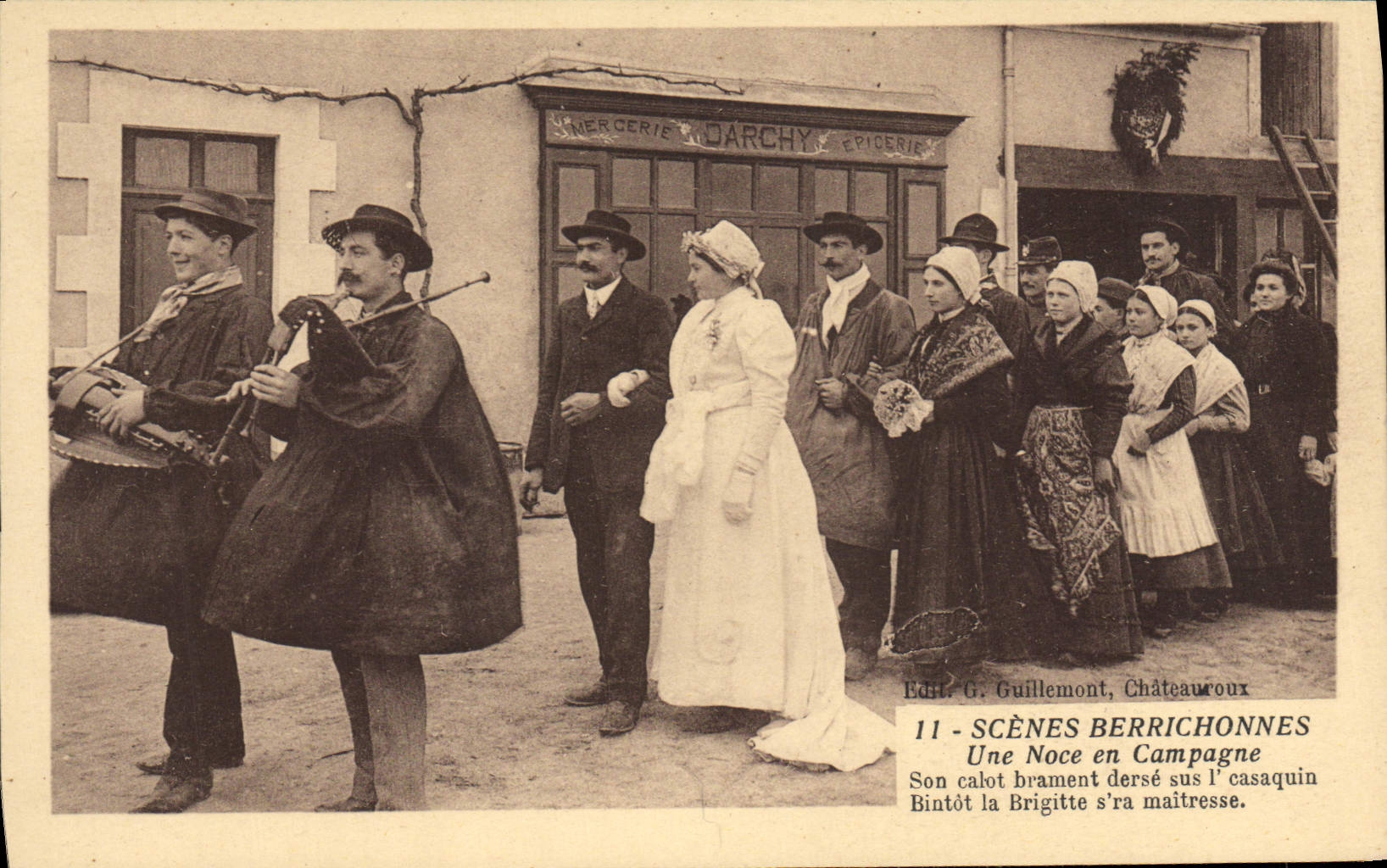 CPA Folklore Scenes Berrichonnes Une noce en campagne Mariage Darchy Epicerie Mercerie