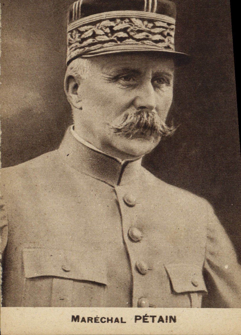 CPA Militaria Marechal Petain 
