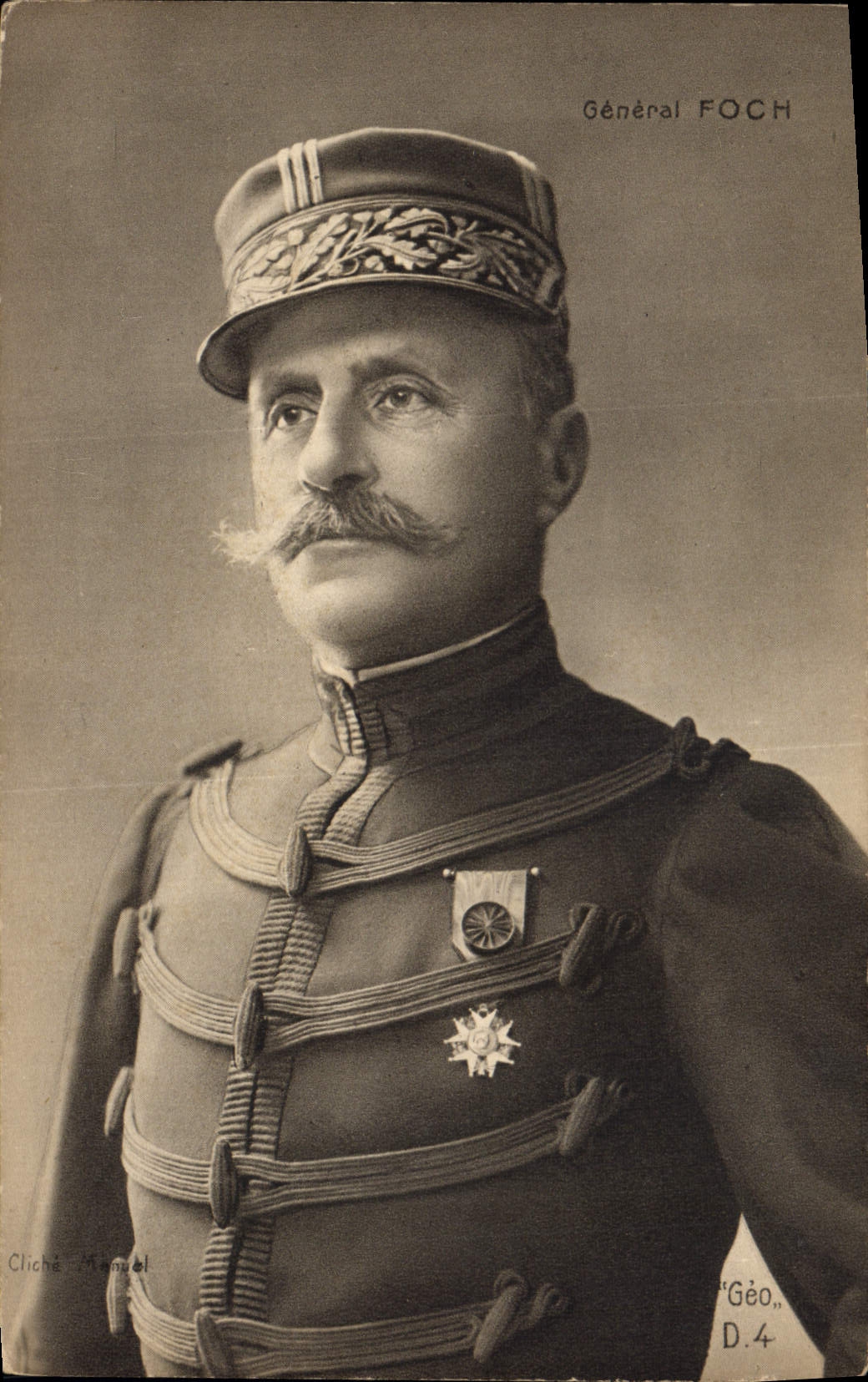 CPA Militaria General Foch 