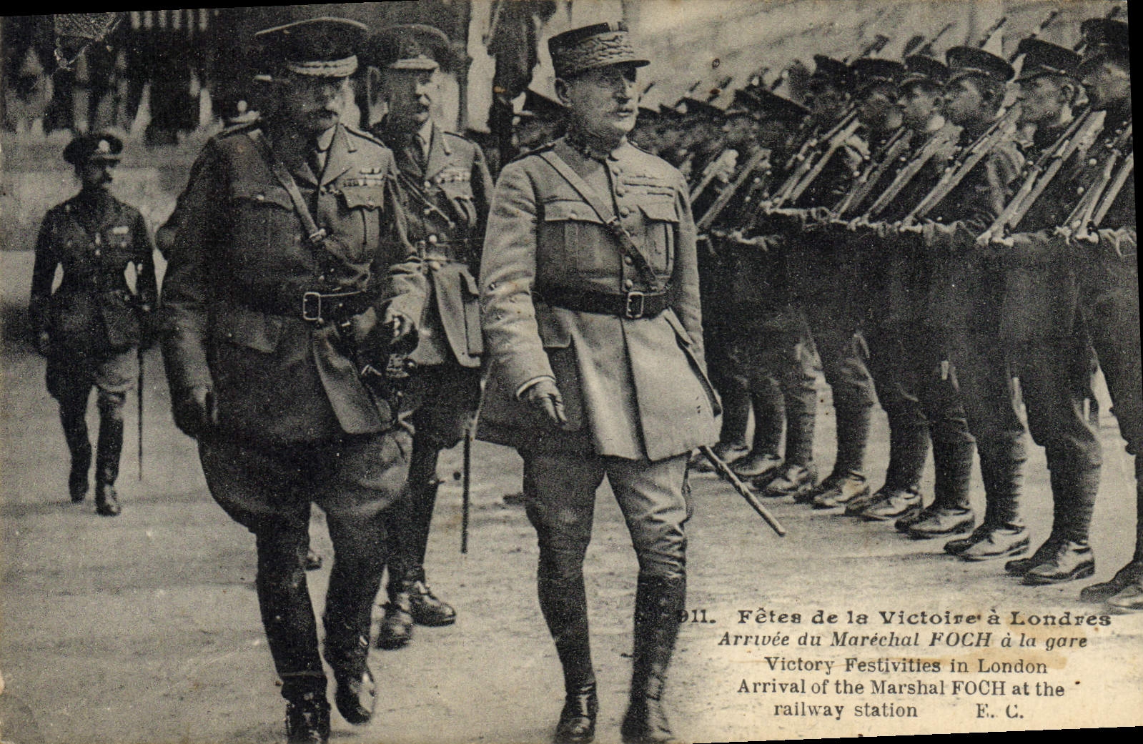 Vintage Postcard Militaria Fetes of the Victoire has London Arrivee of the Foch Marshal has the station