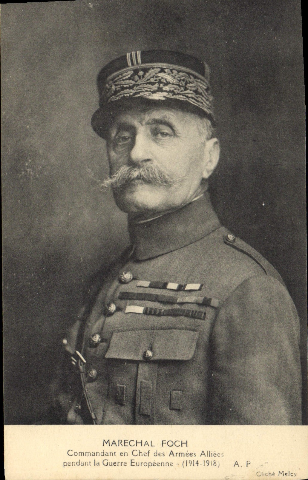 CPA Militaria Marechal Foch 