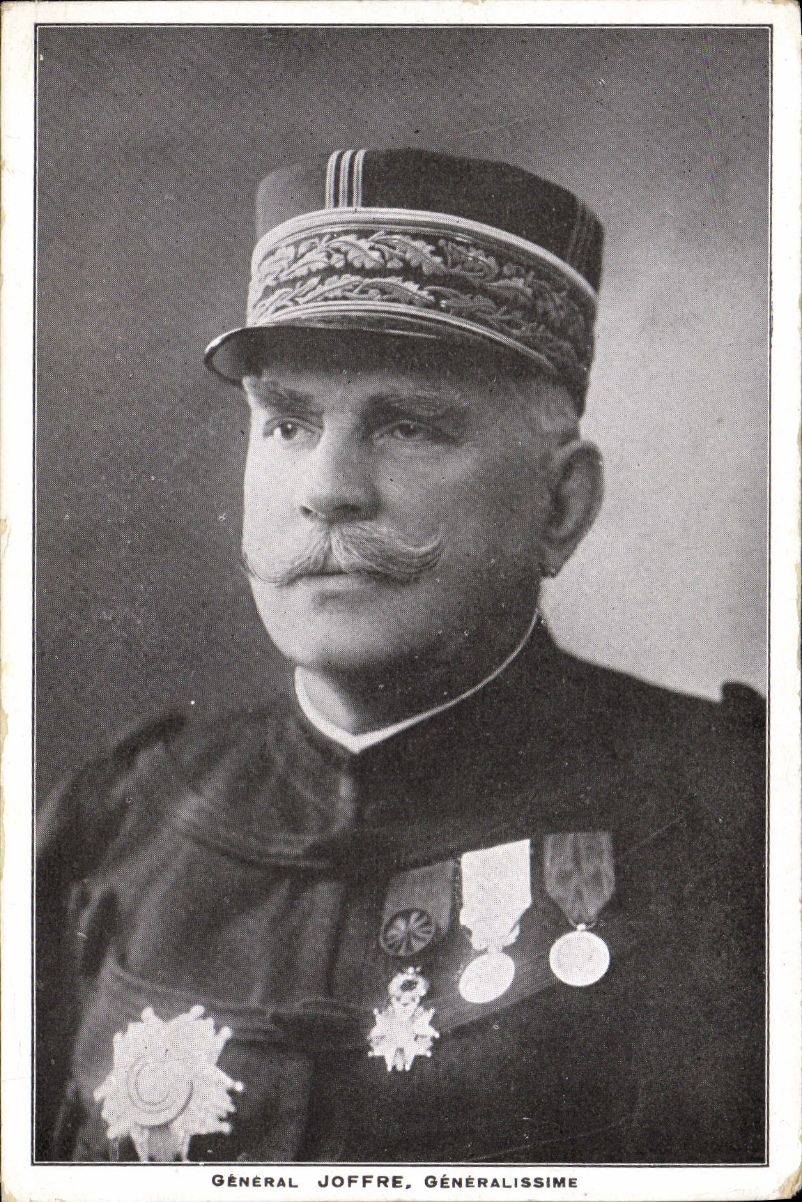CPA Militaria General Joffre Generalissime 
