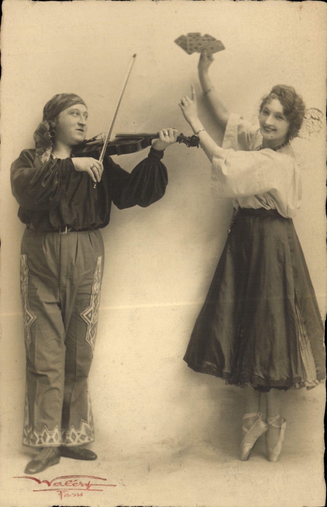 Vintage Postcard The Persoons Street of the Paris Court