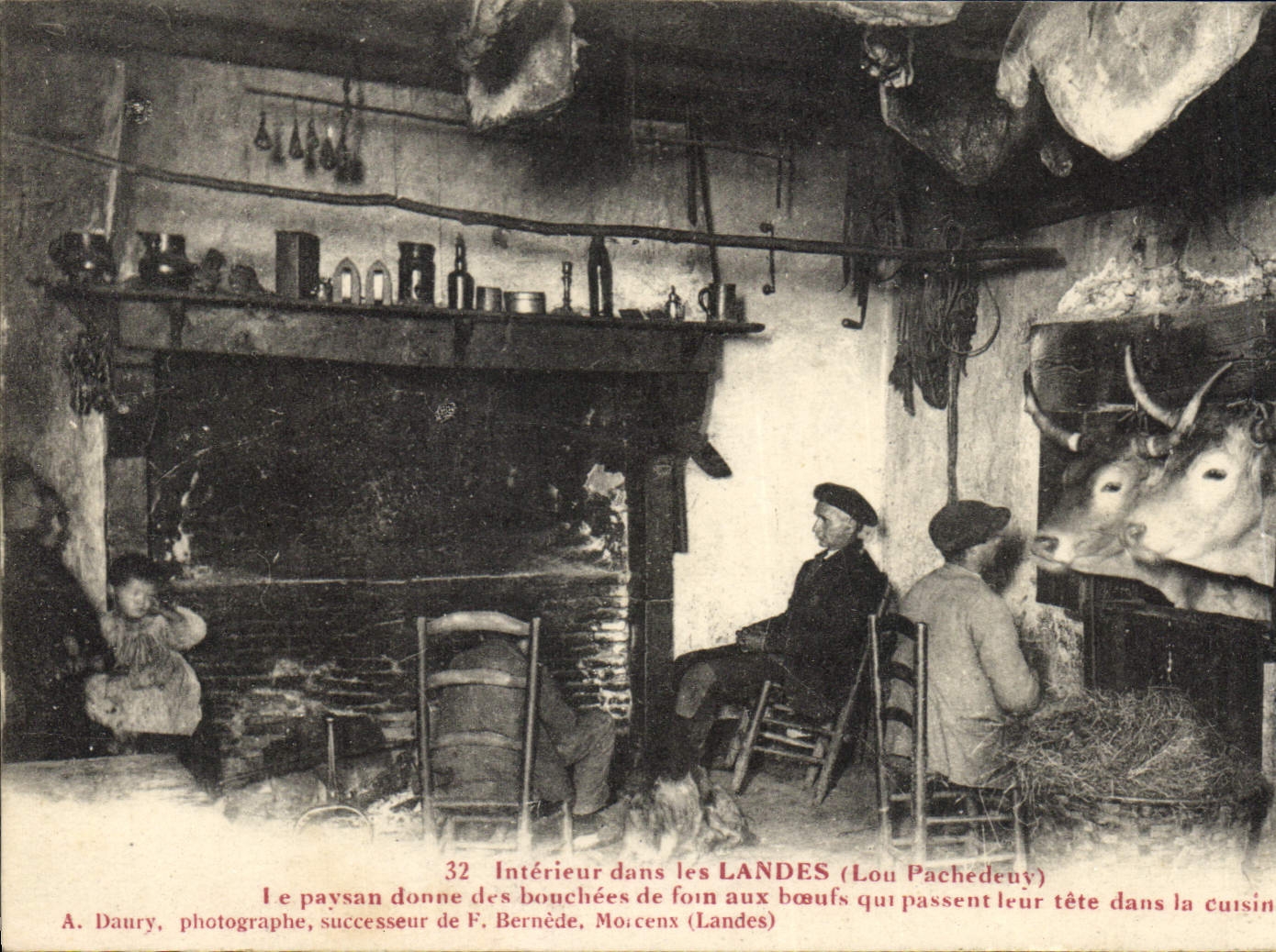 CPA Folklore Interieur dans les Landes