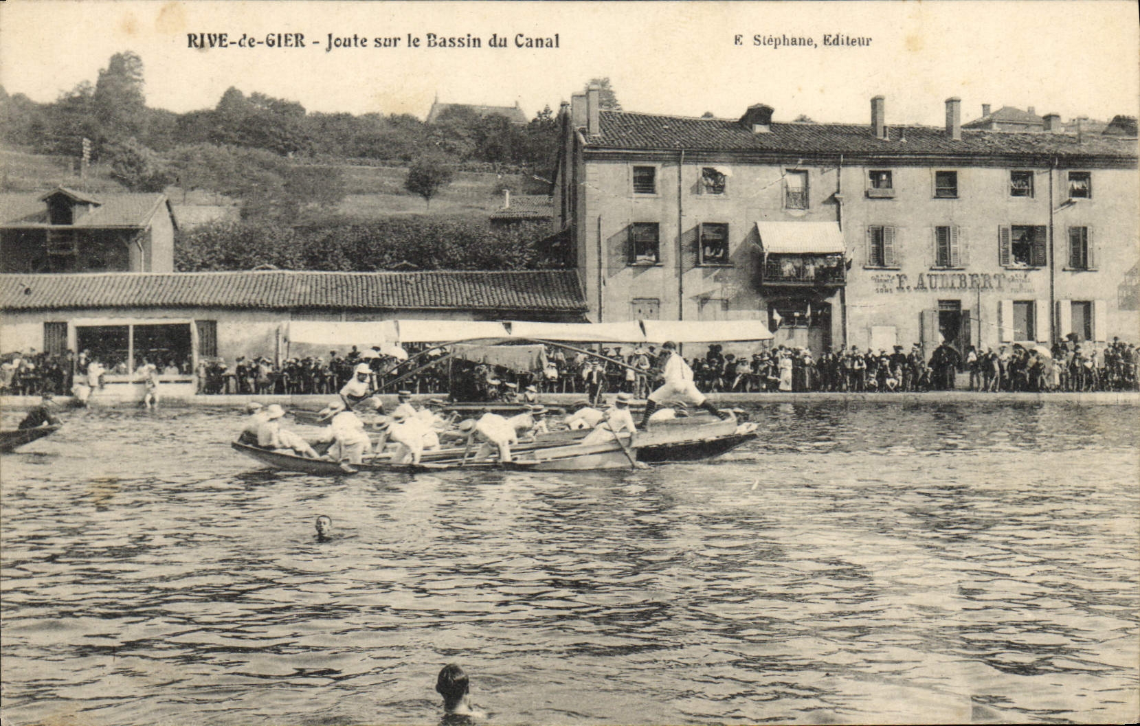 CPA Rive de Gier Joute sur le bassin du canal