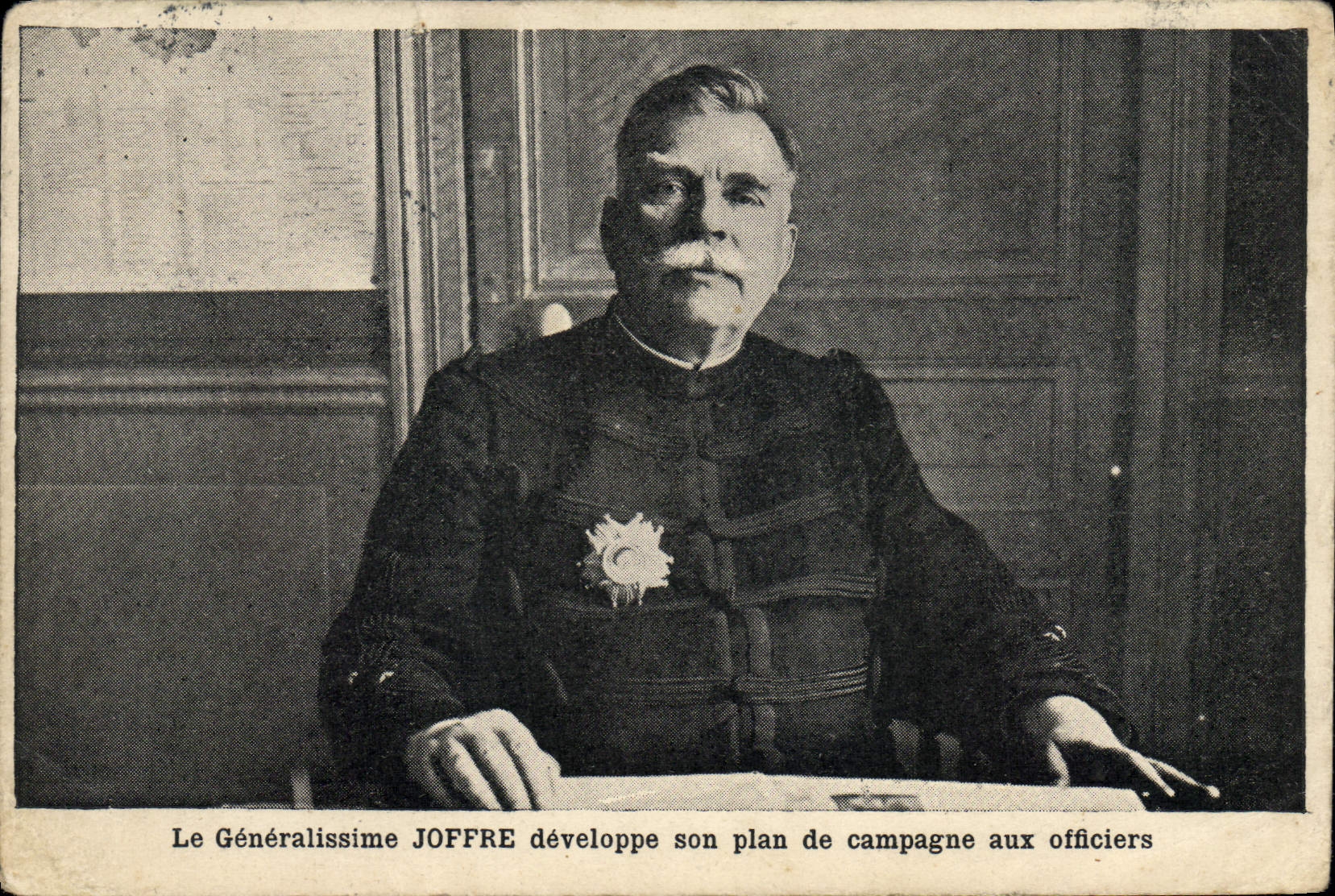 Vintage Postcard Militaria the Joffre Commander in chief develops its plan of countryside with the officers