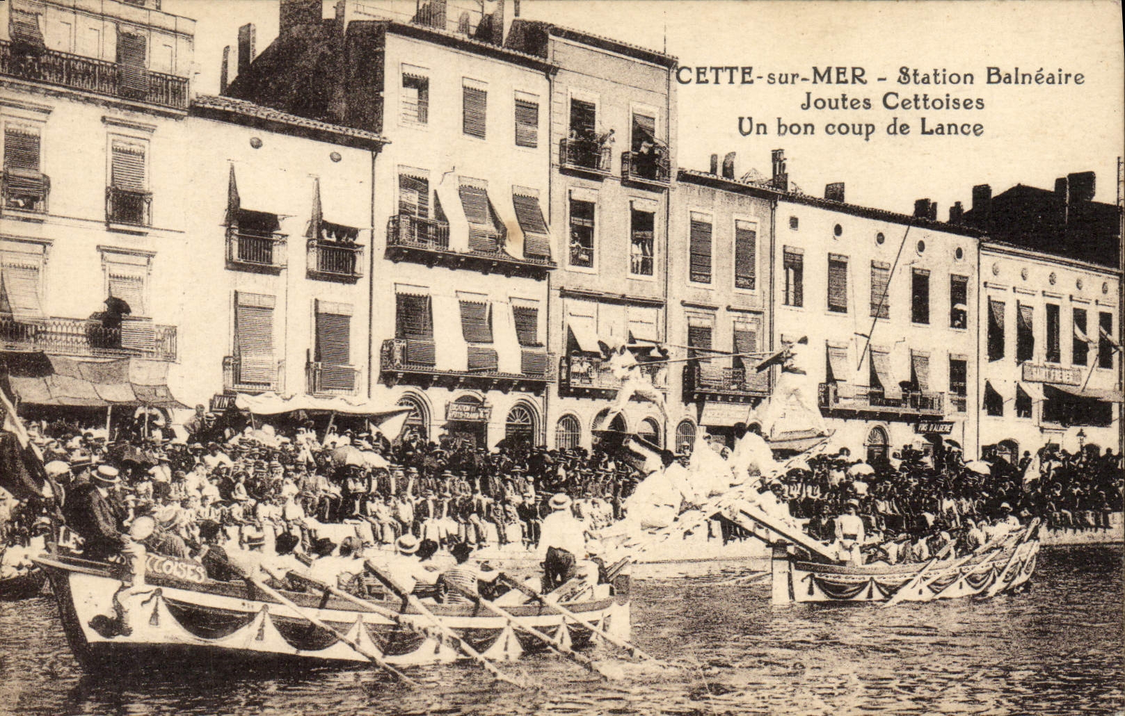 CPA Cette sur Mer Joutes Cettoises Un bon coup de lance 