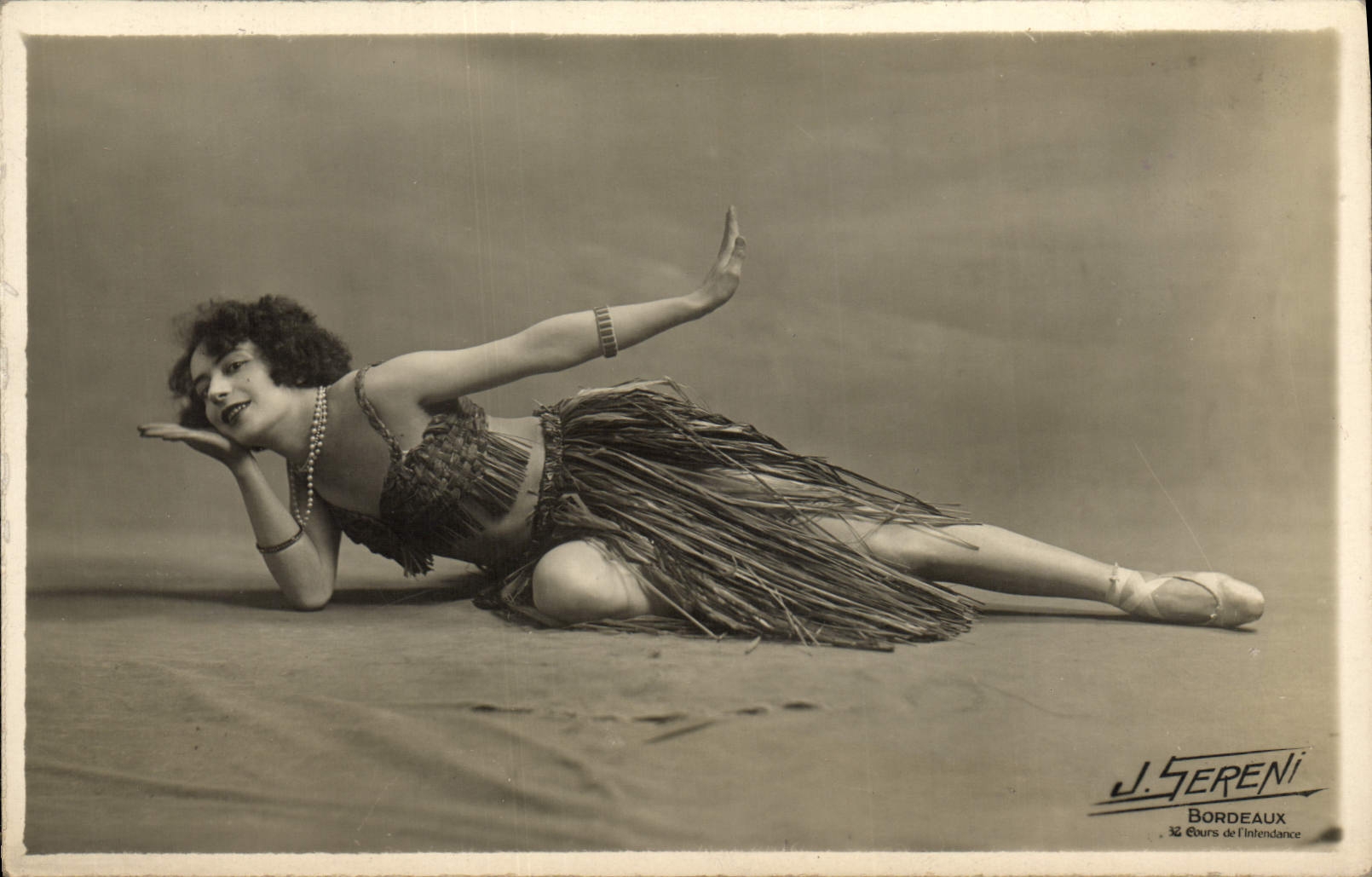 Vintage Postcard Mitiaja Street Custine Paris