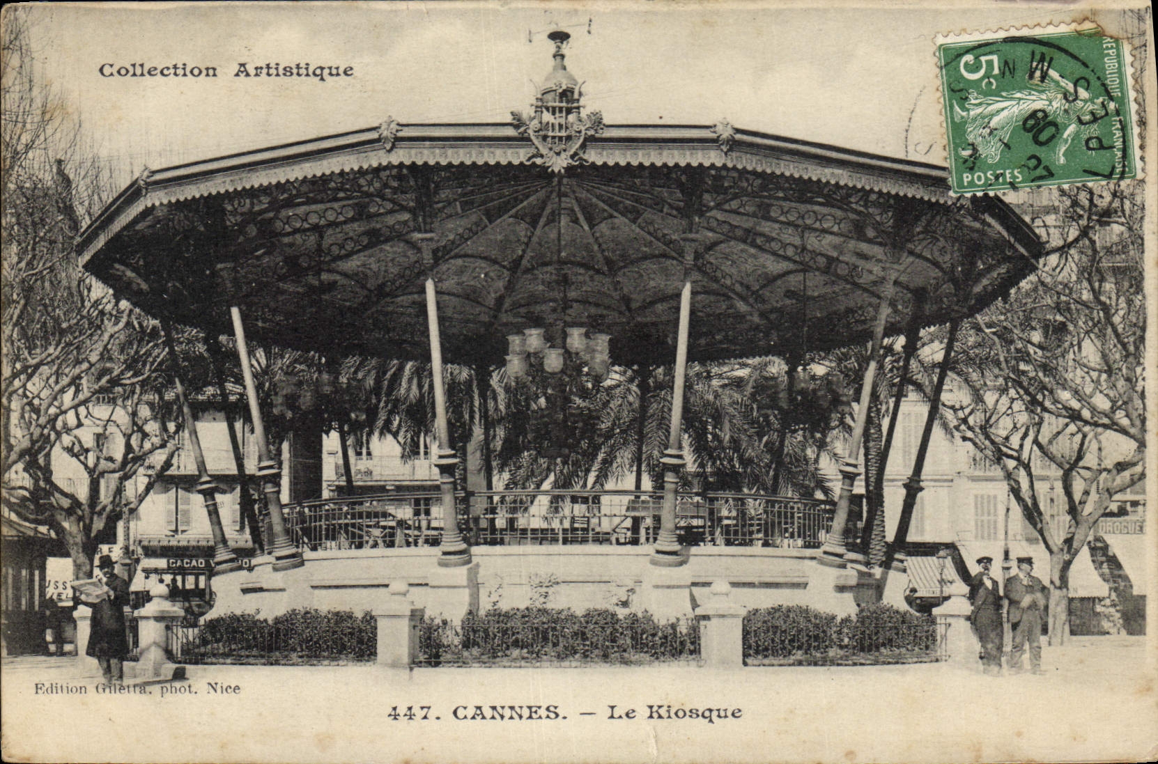 CPA Cannes Le kiosque