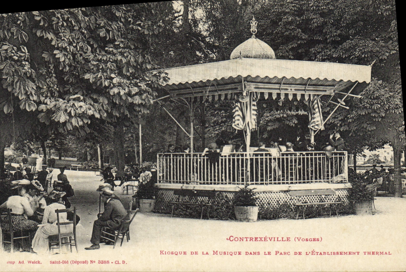 CPA Contrexeville Kiosque de la musique dans le parc de l'etablissement thermal 