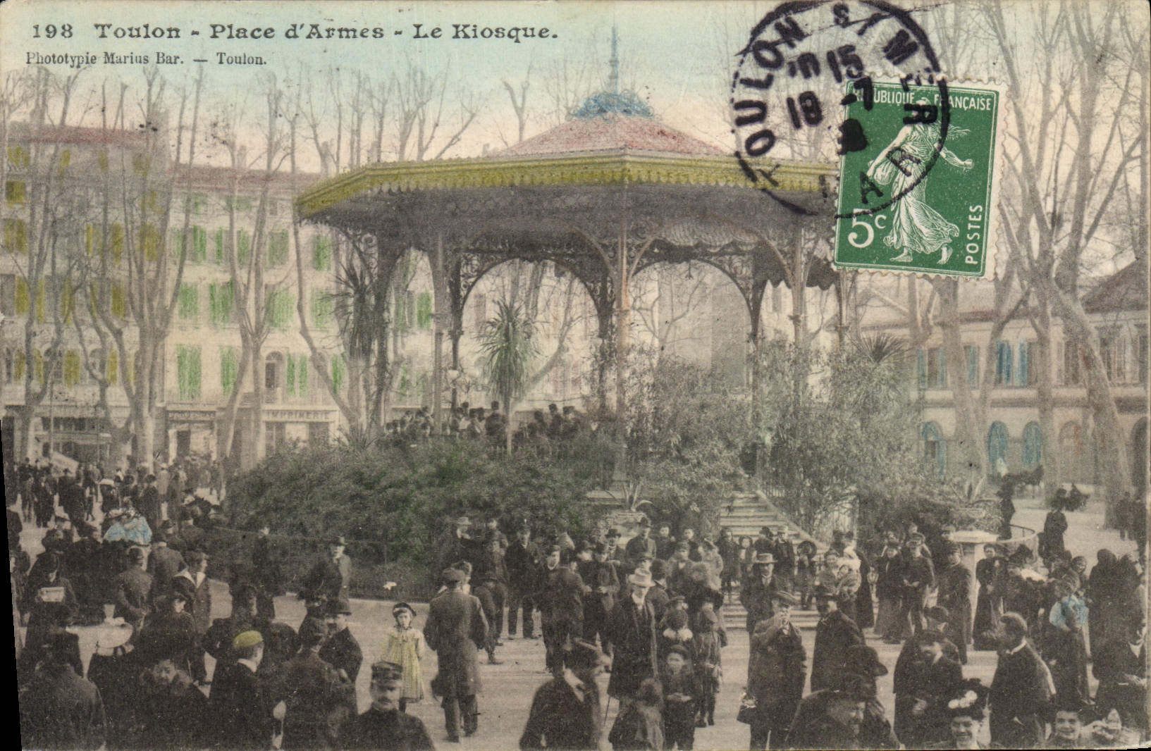 CPA Toulon Place d'armes le kiosque 