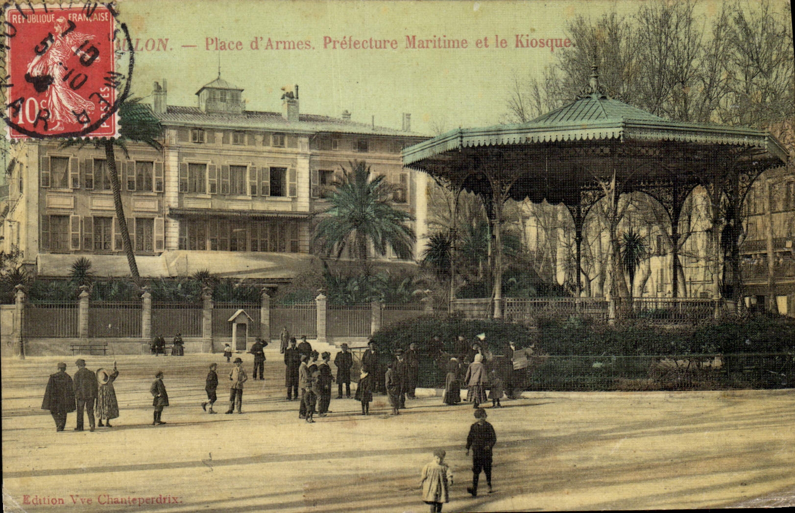 CPA Toulon Place d'armes Prefecture maritime maritime et le kiosque (carte toilee) 