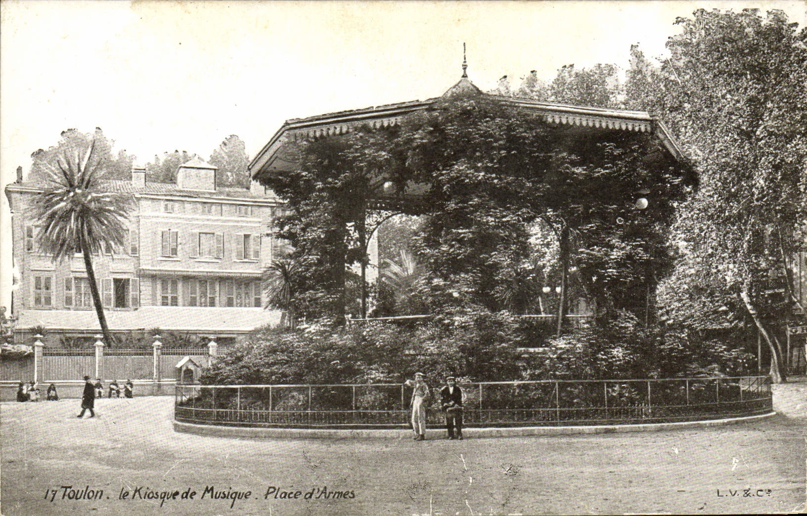Vintage Postcard Toulon the kiosk of music Places weapons