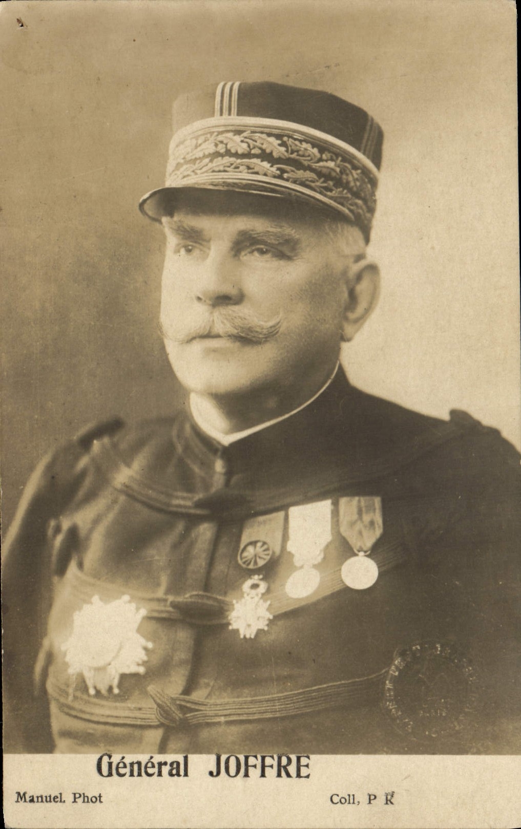 CPA Militaria General Joffre