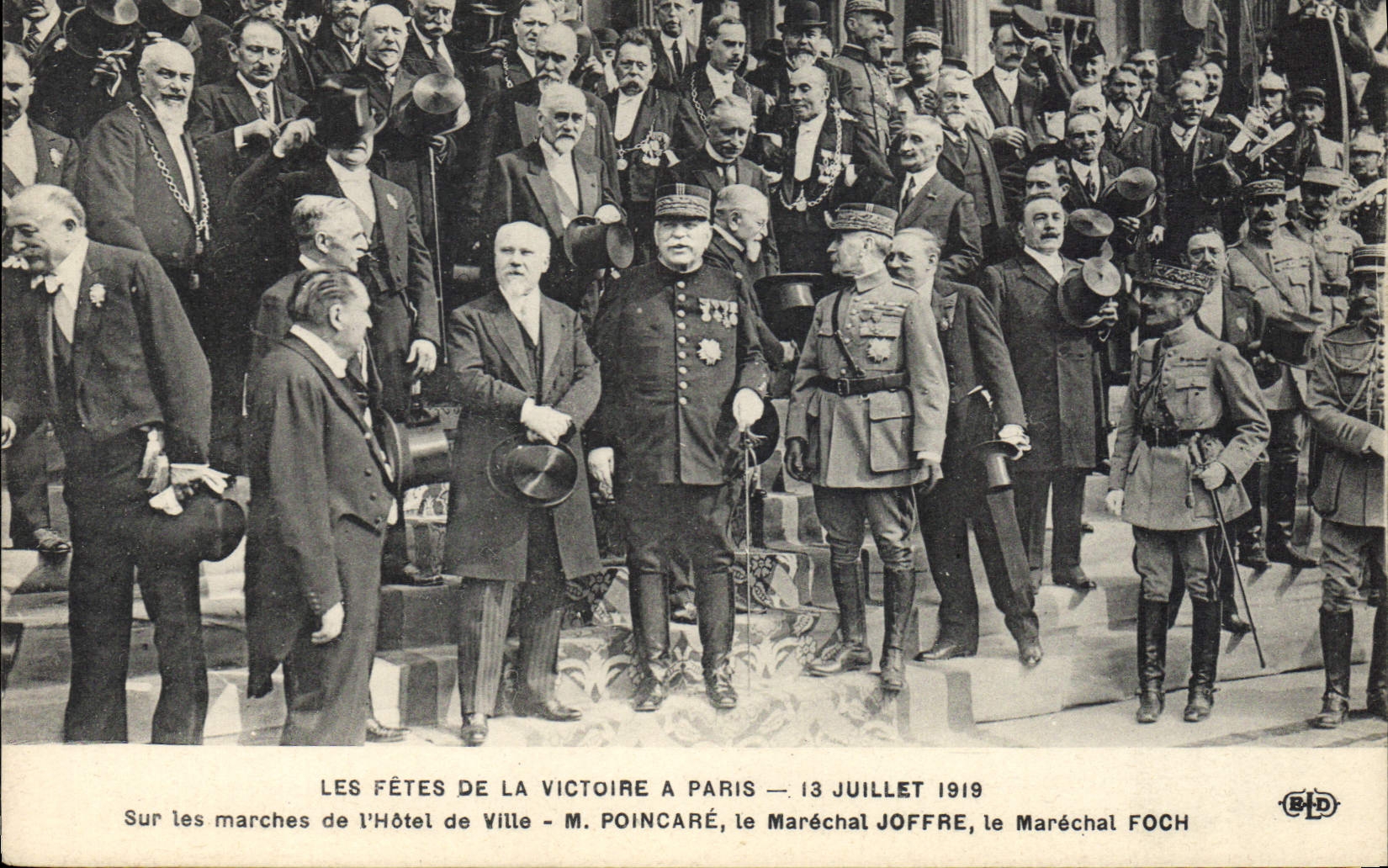 Vintage Postcard Militaria Festivals of the Victoire July 13th, 1919 On the steps of the town hall Poincare Joffre Foch