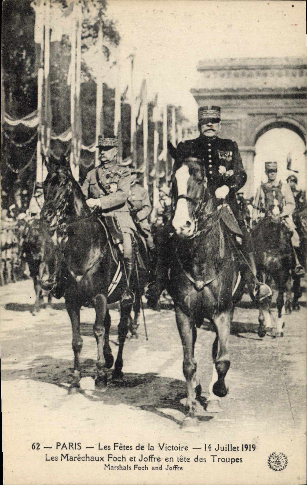 Vintage Postcard Militaria Paris festivals of the Victoire July 14th, 1919 the marshals Foch and Joffre at the top of the troops