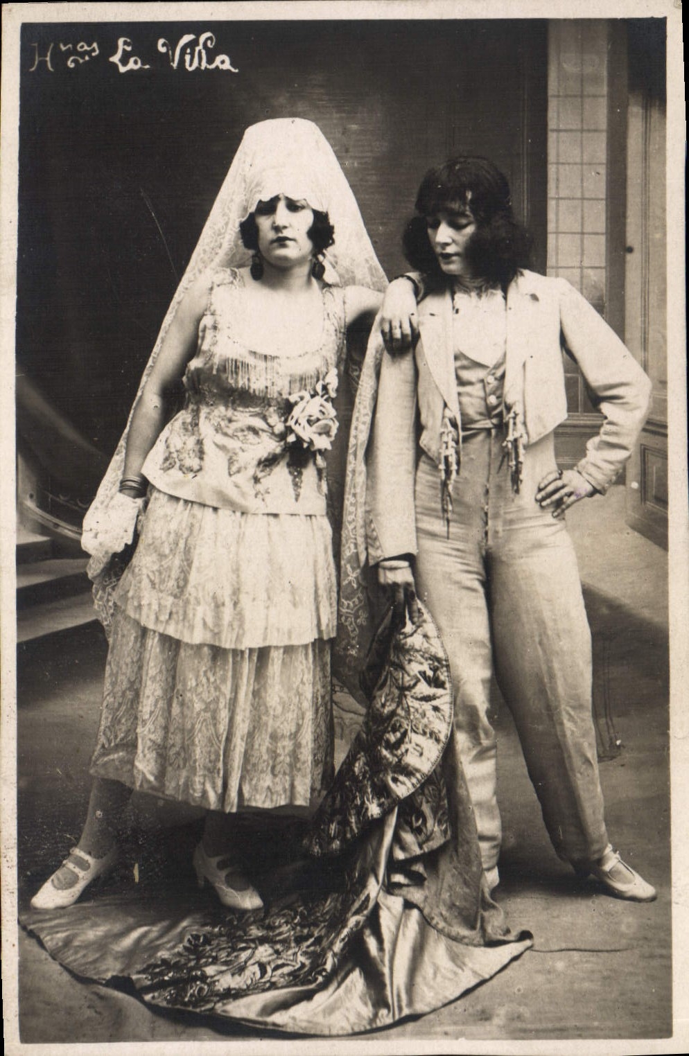 Vintage Postcard Vita