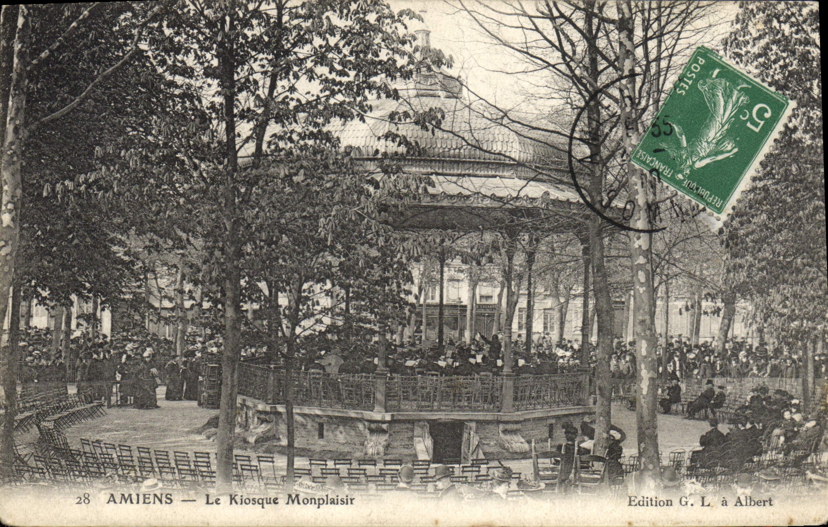 Vintage Postcard municipal Kiosk Amiens