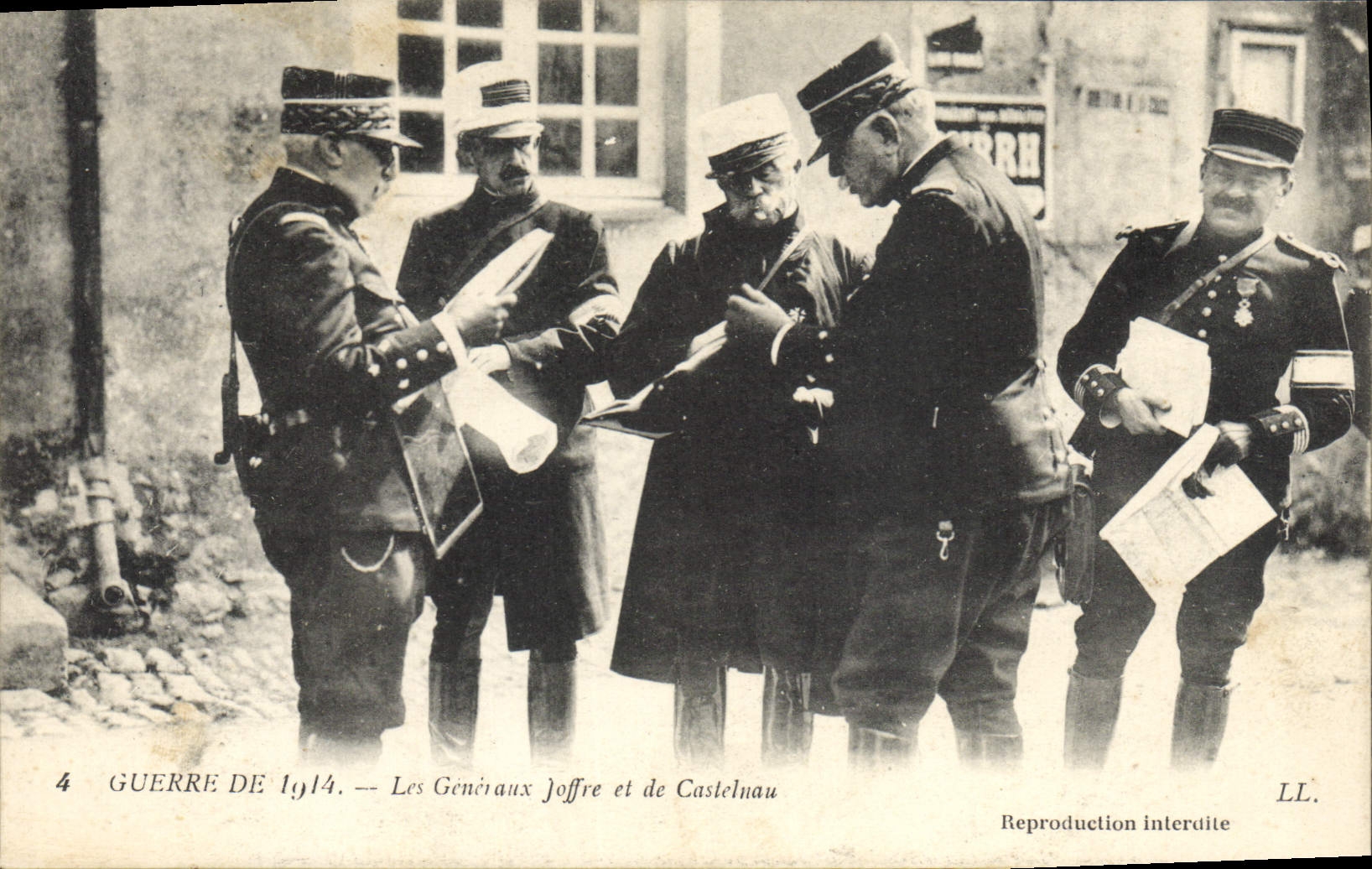 CPA Militaria Les generaux Joffre et de Castelnau 