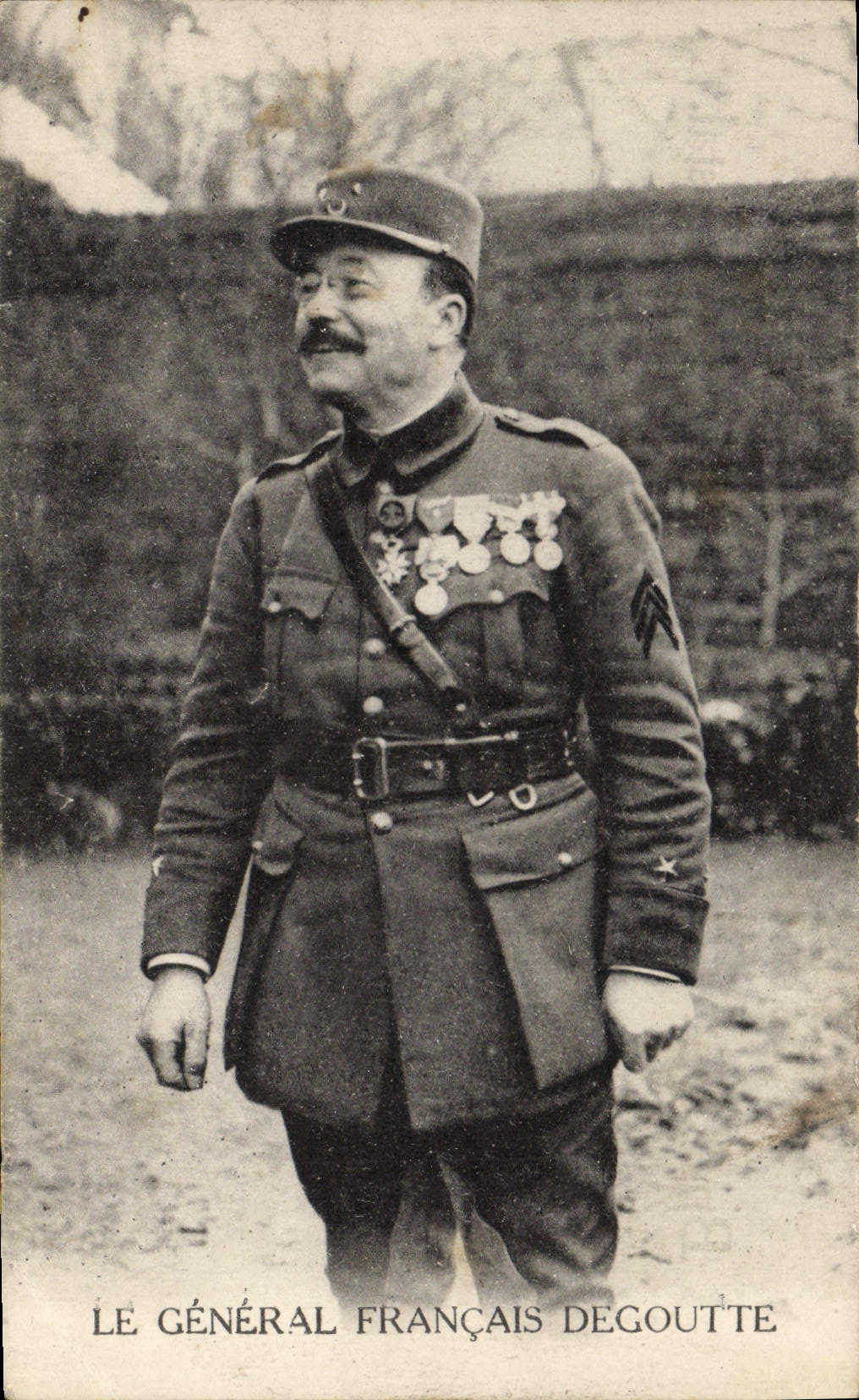 Vintage Postcard Militaria the general French Drips