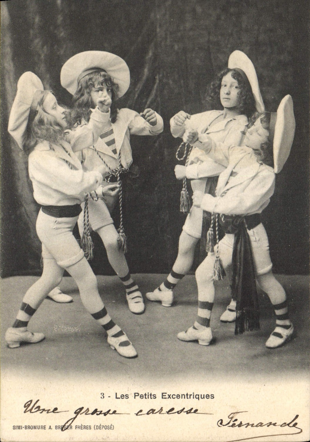 Vintage Postcard Circus the small Children exentriques ones