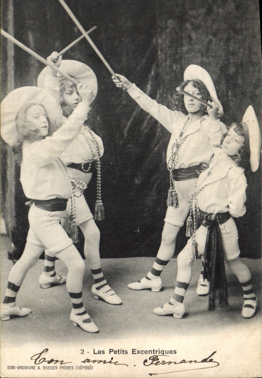 CPA Cirque Enfants Les petits exentriques