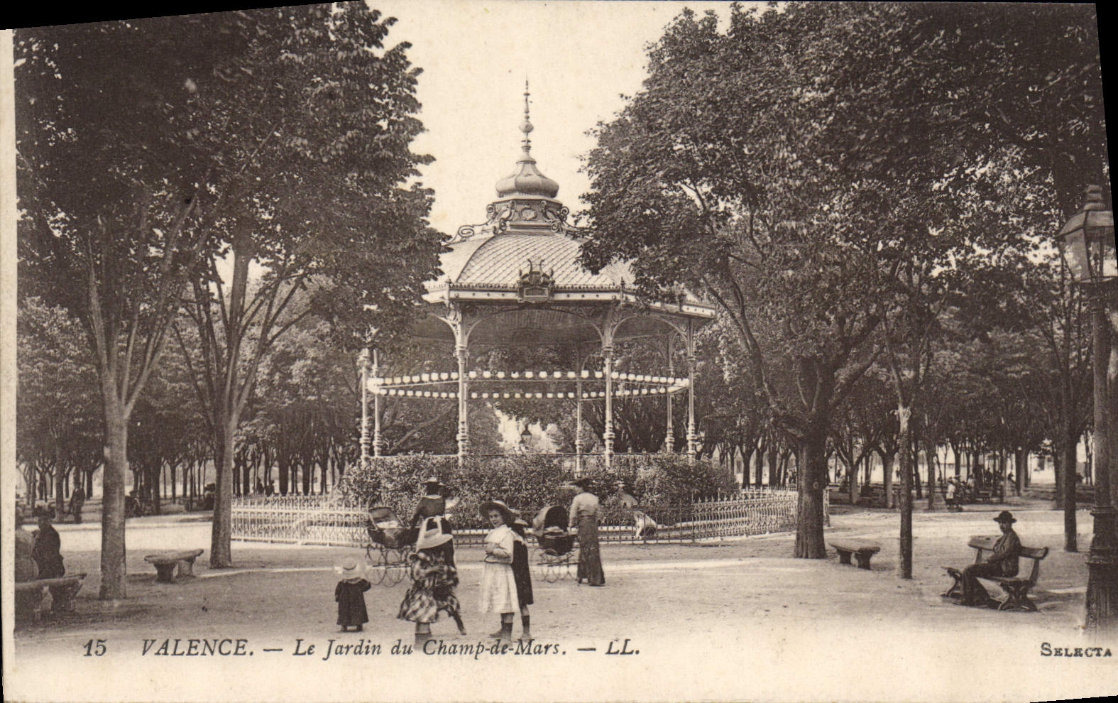 Vintage Postcard Kiosk Valence the garden of the Champ de Mars