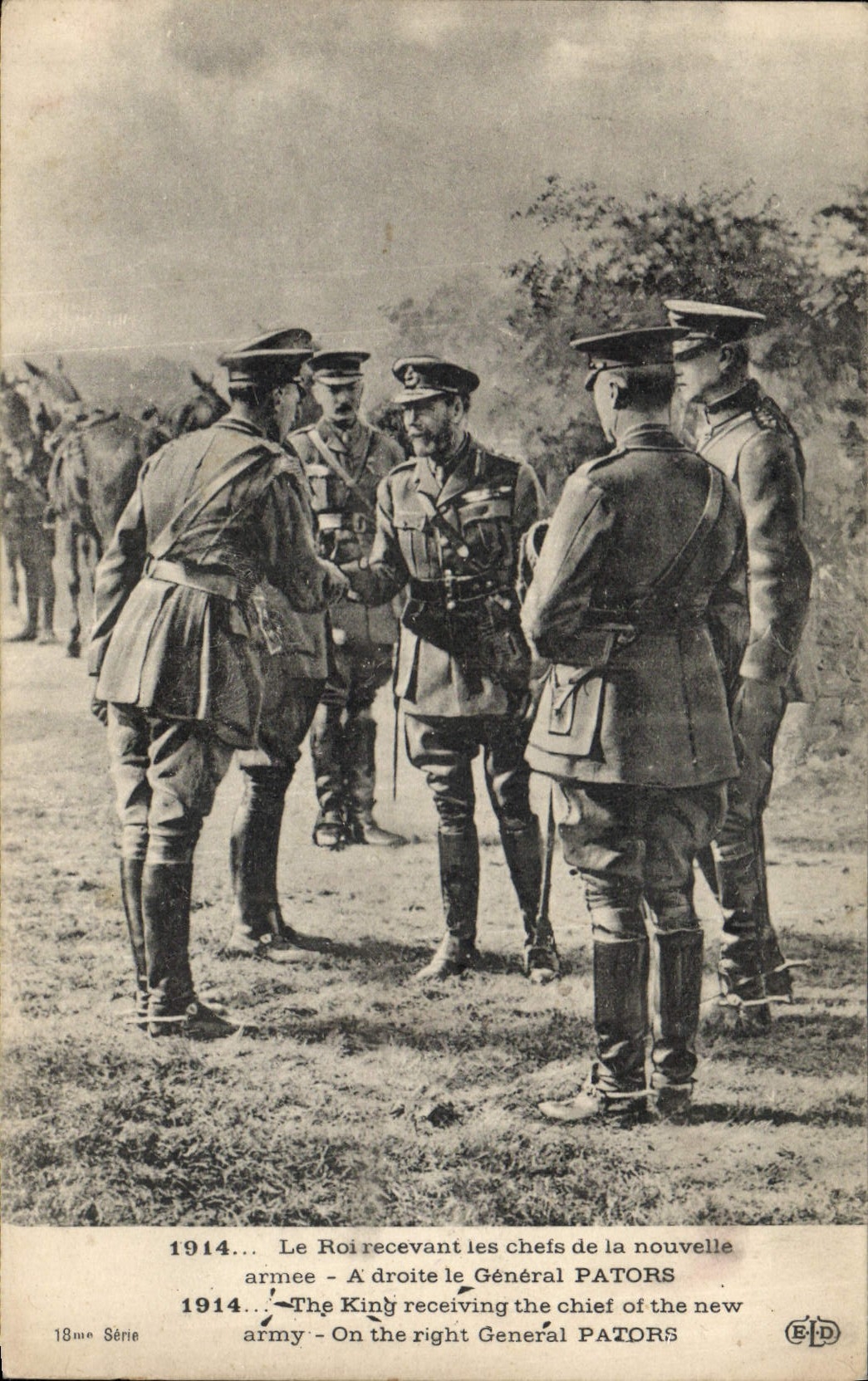CPA Militaria Le roi recevant les chefs de la nouvelle armee Le general Pators 