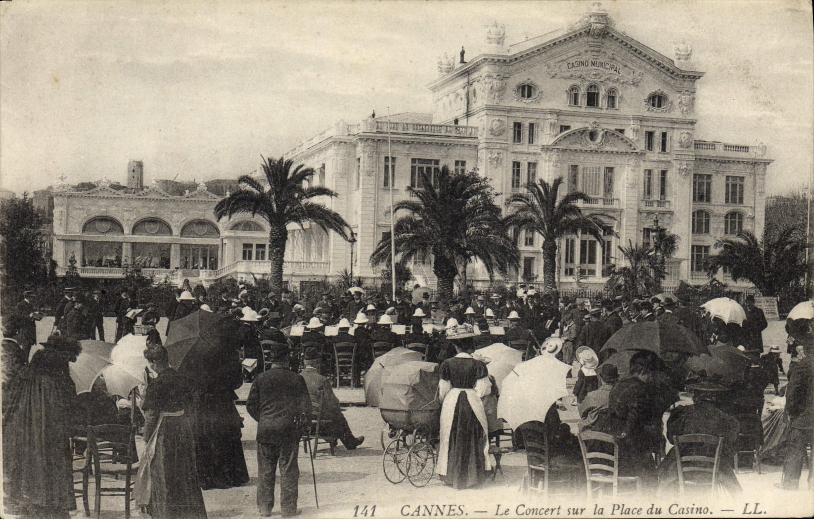 CPA Kiosque Cannes Le concert sur la Place du casino 