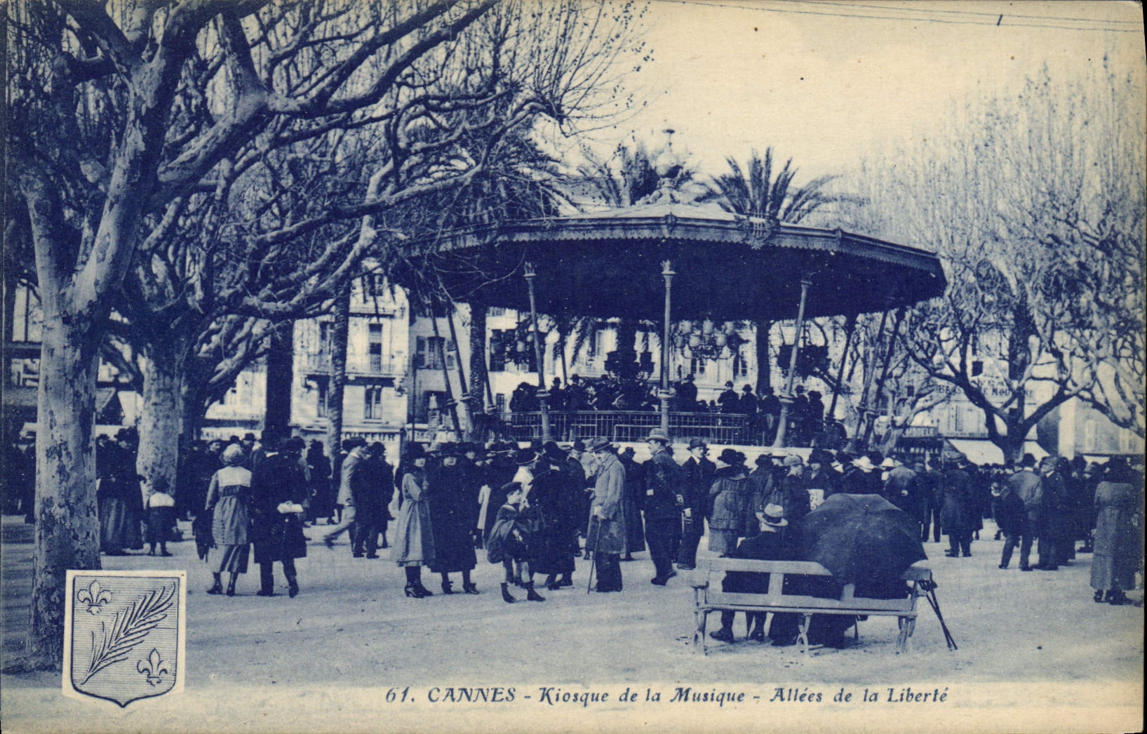CPA Kiosque de la musique Allees de la Liberte Cannes 