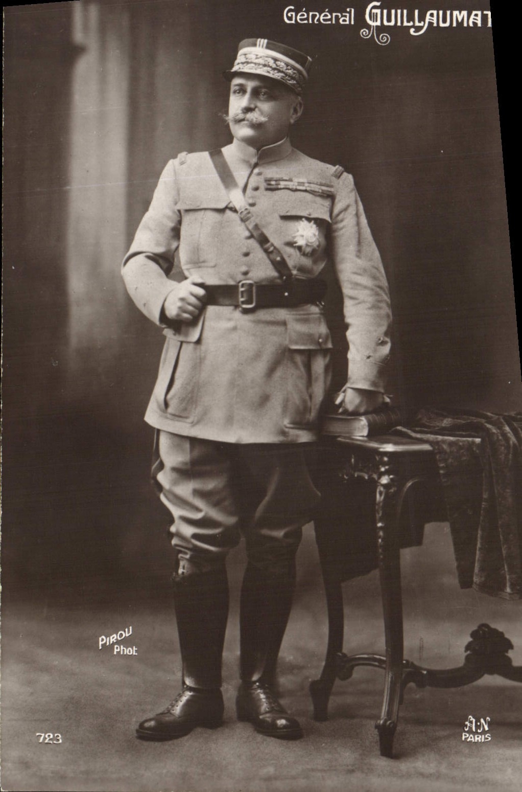 Vintage Postcard General Militaria Guillaumat