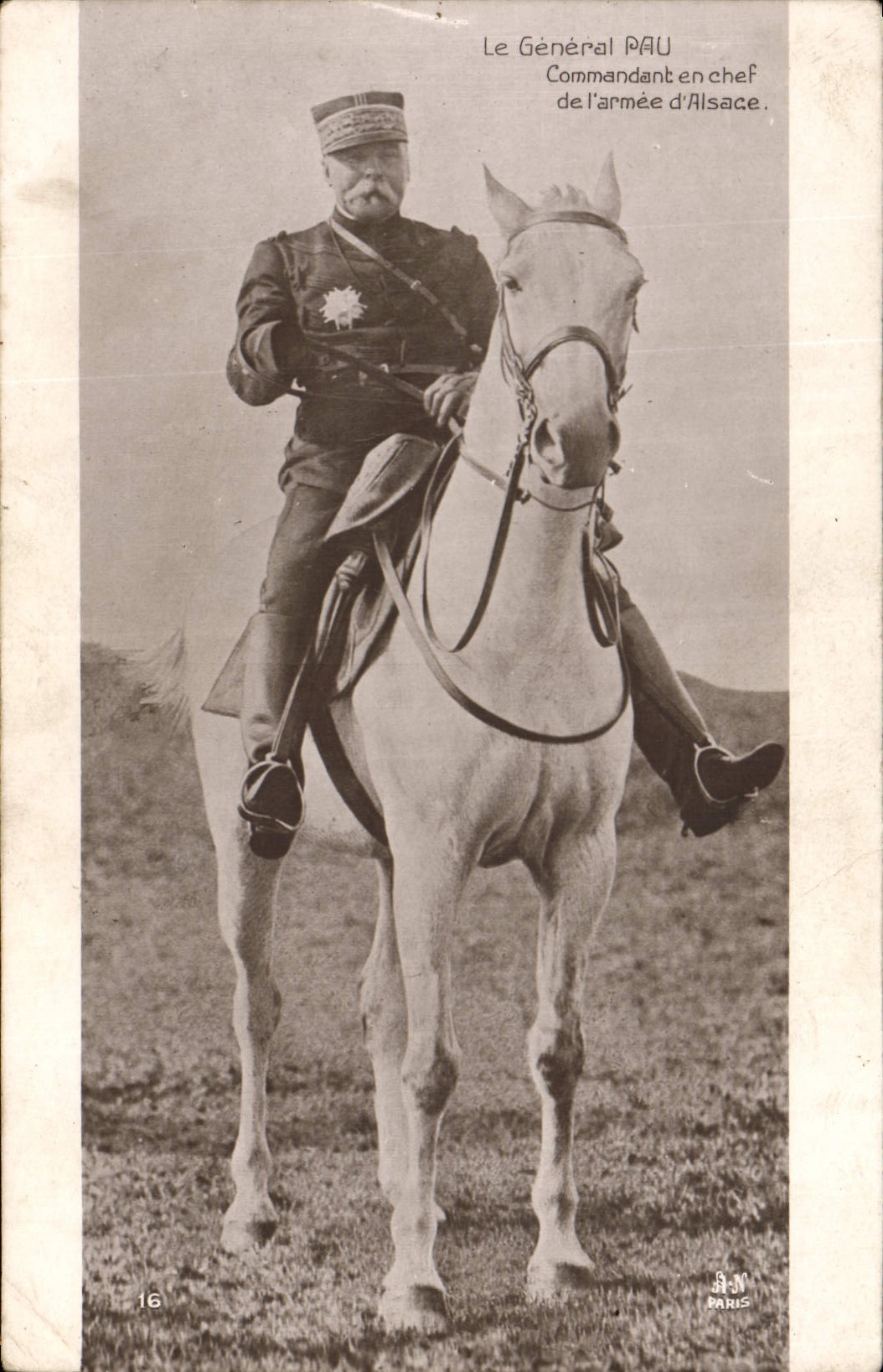 Vintage Postcard General Militaria Pau Ordering in chief army of Alsace