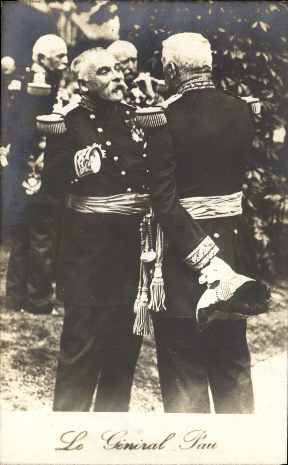 CPA Militaria General Pau 