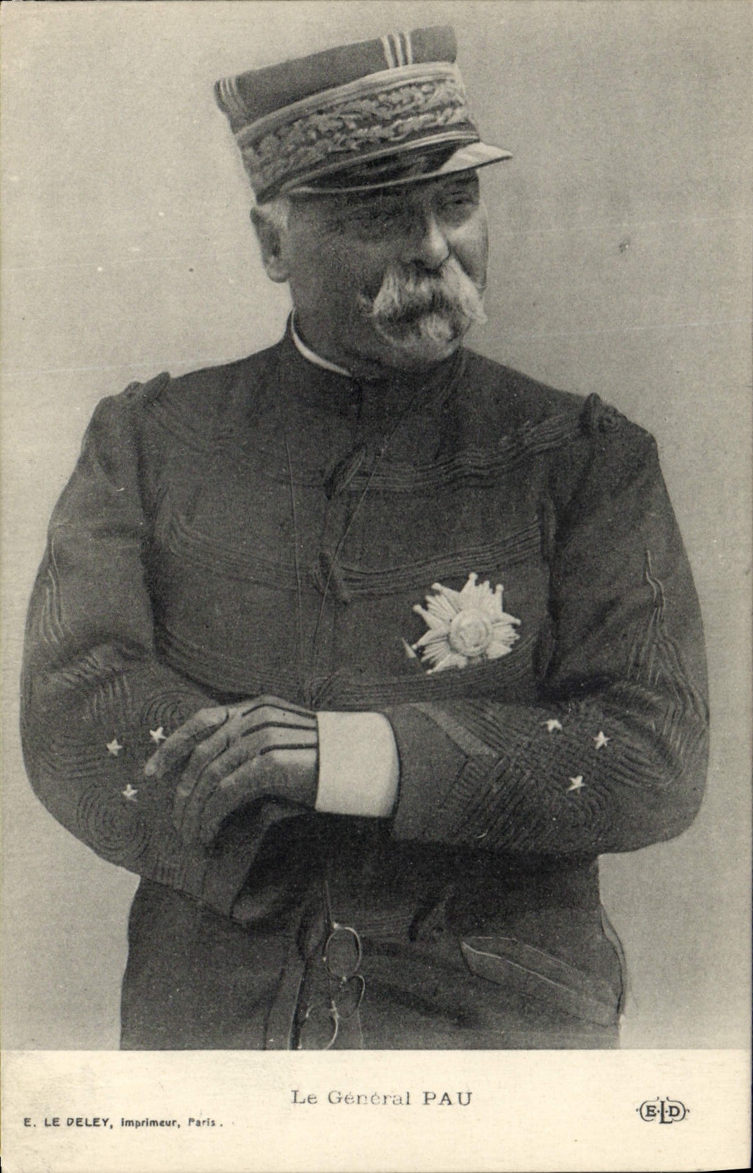 CPA Militaria General Pau 