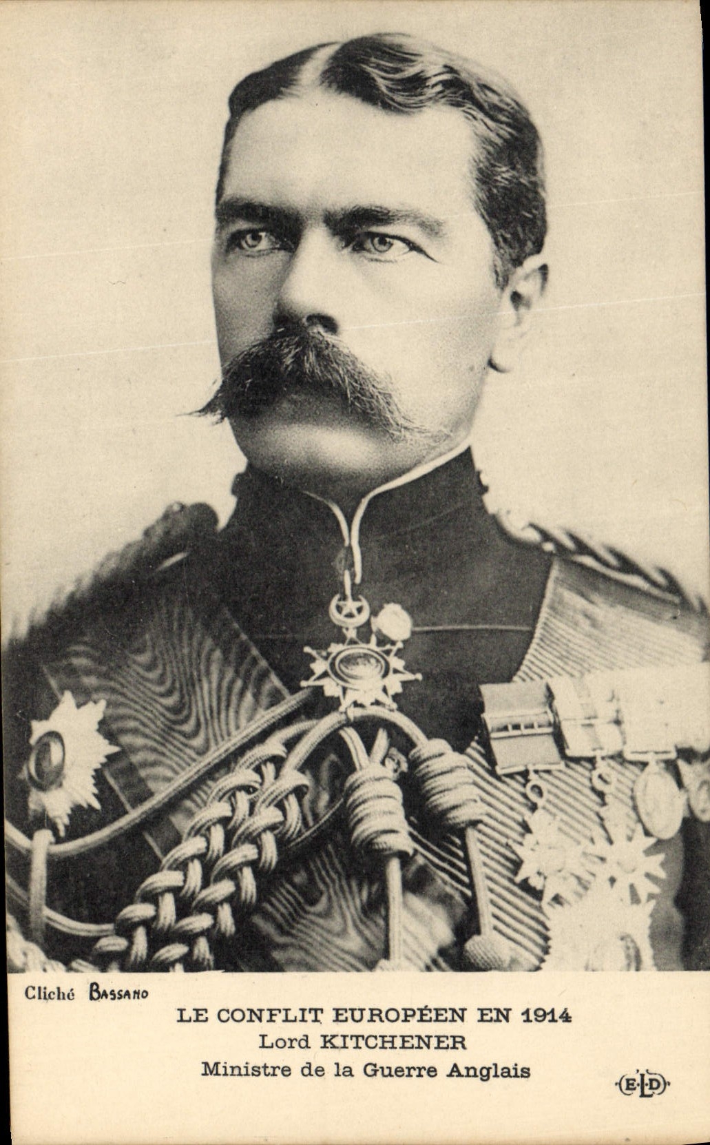 CPA Militaria Lord Kitchener Ministre de la Guerre Anglais 
