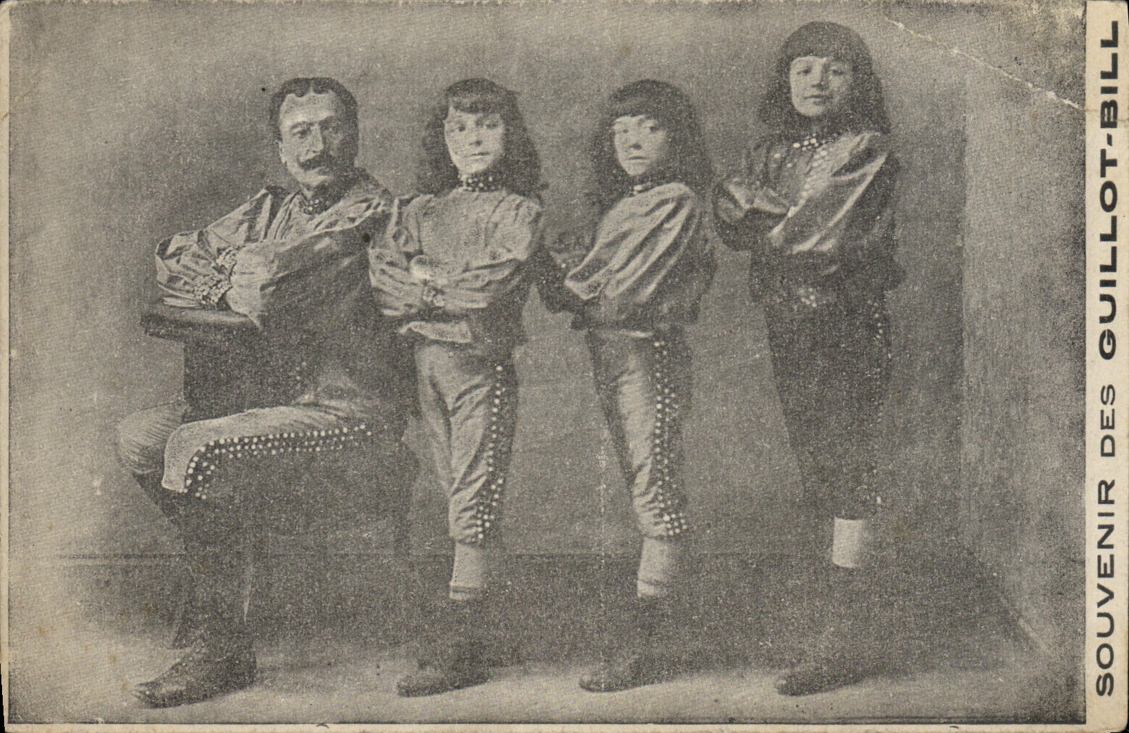 CPA Souvenir des Guillot Bill 