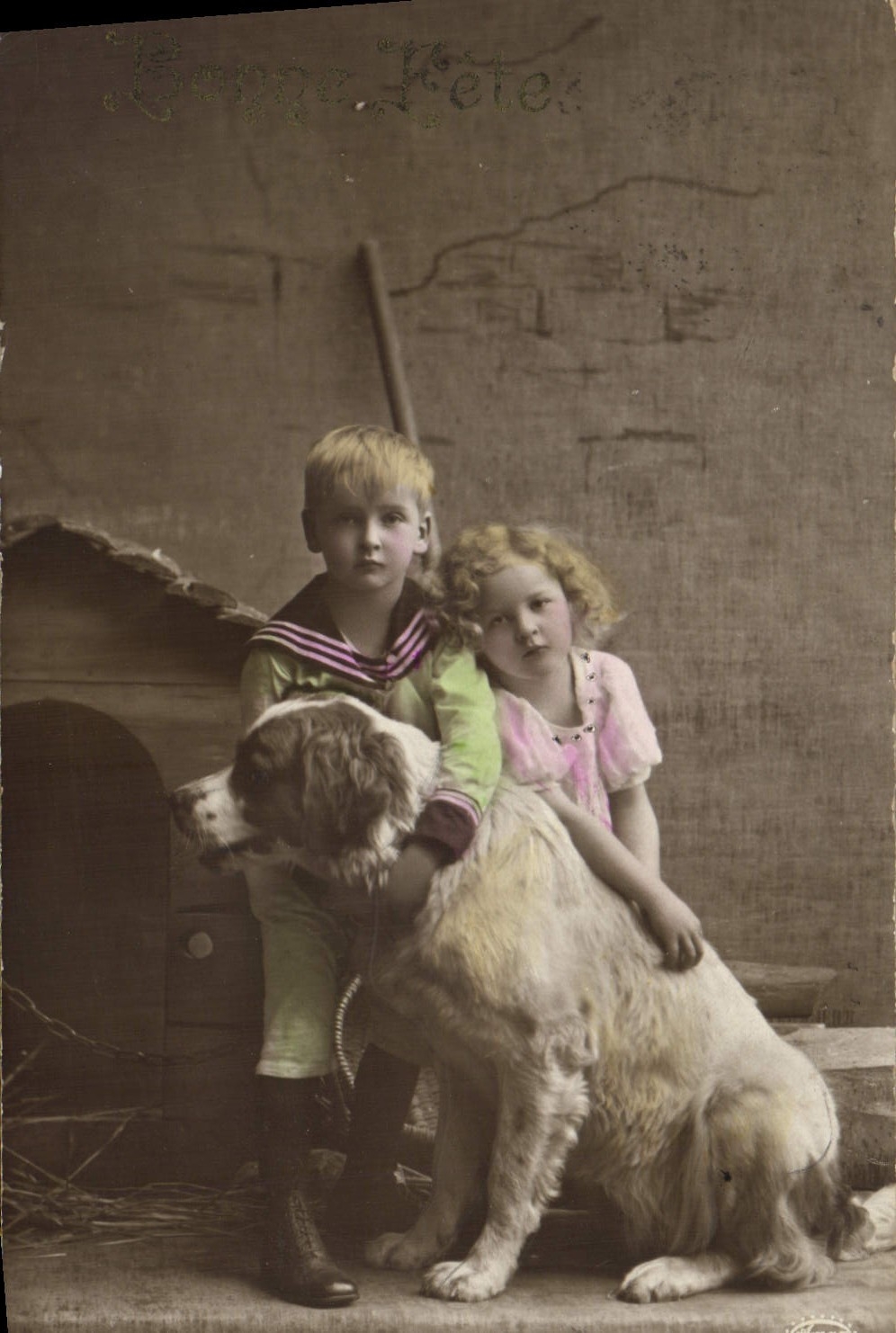 CPA Chien Chiens Enfants 