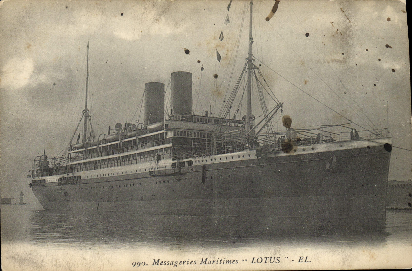 CPA Bateau Paquebot Messageries Maritimes Lotus