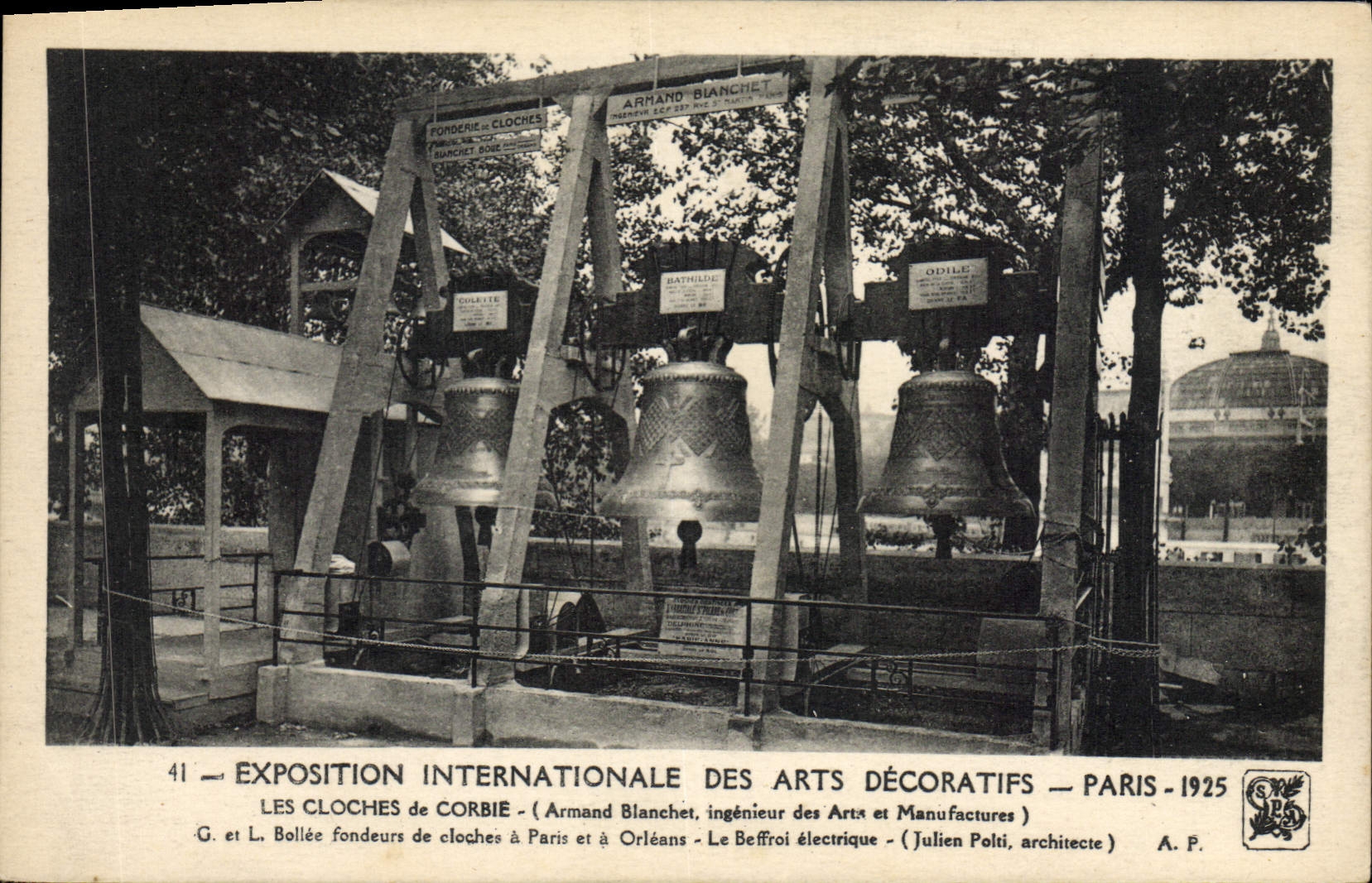 CPA Cloche Paris Exposition internationale des Arts Decoratifs Les cloches de Corbie
