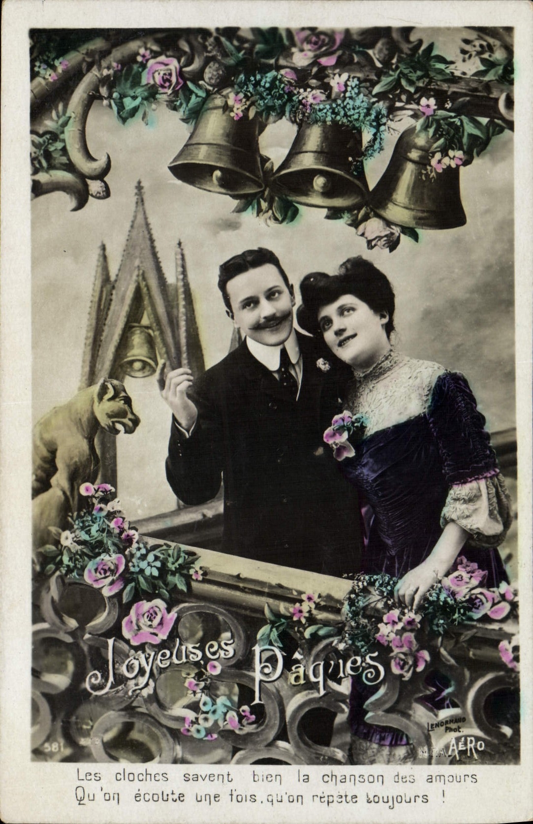 CPA Cloche Gargouille Femme