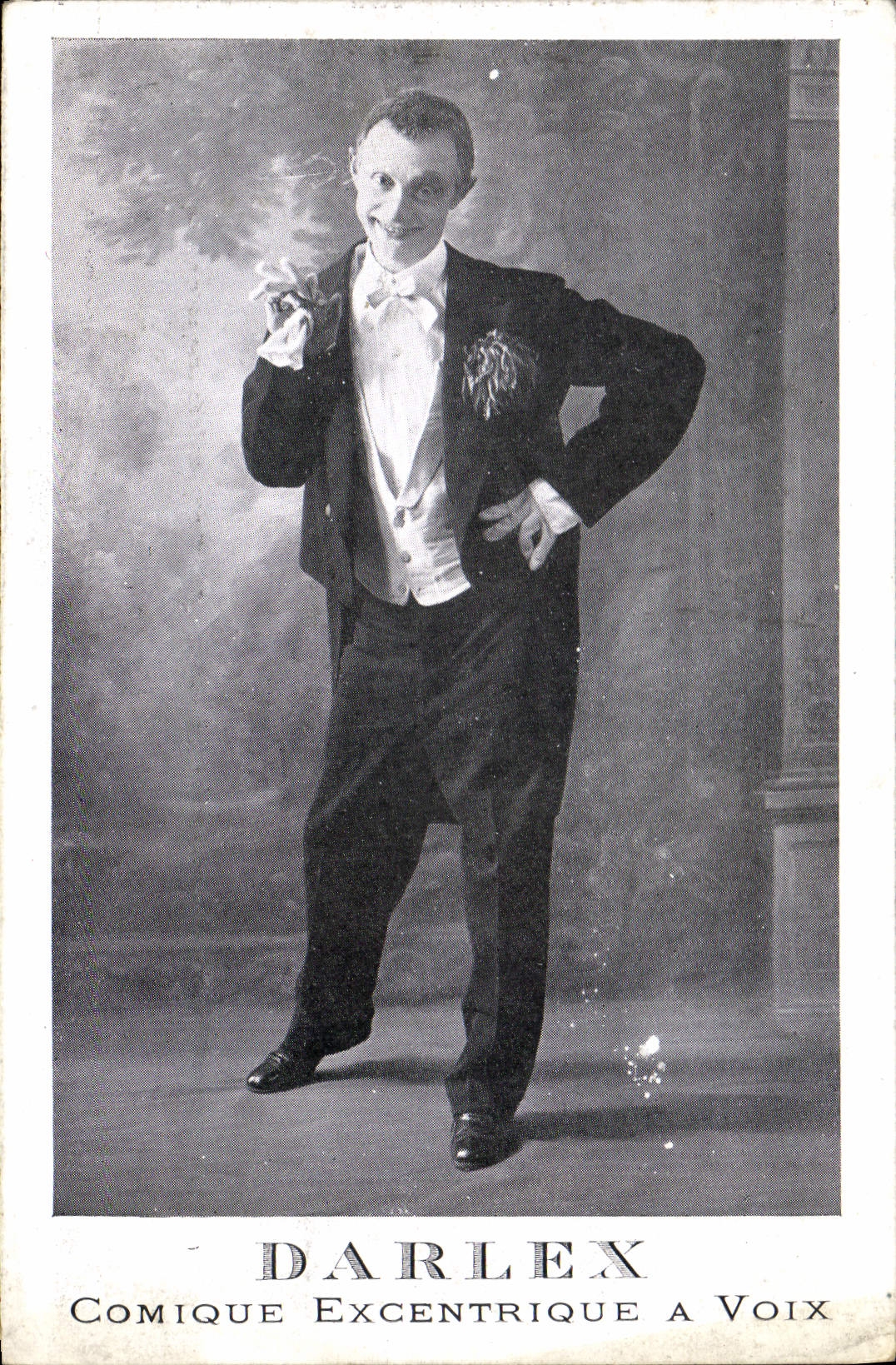 Postal Darlex Cómico excéntrico tiene Voz