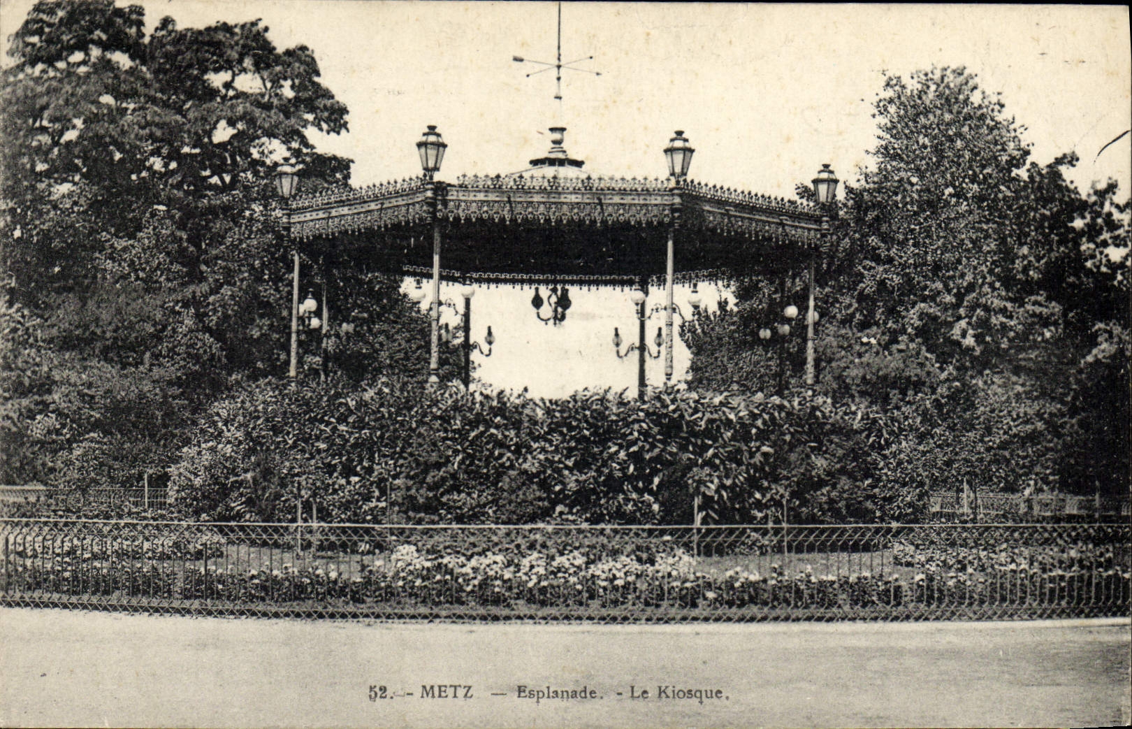 CPA Kiosque Metz Esplanade