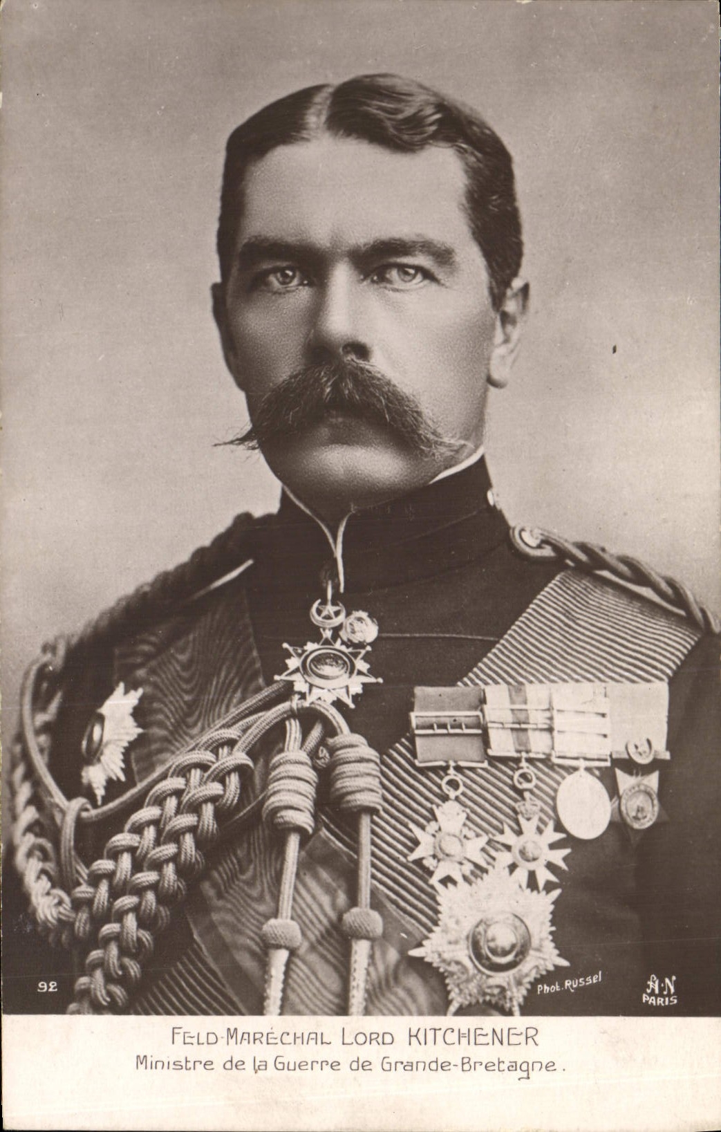 CPA Militaria Fed Marechal Lord Kitchener Ministre de la Guerre de Grande Bretagne 