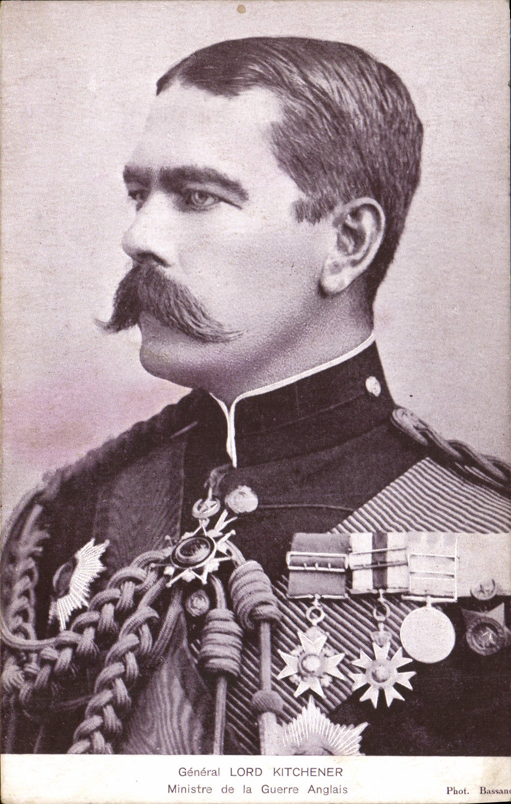 CPA Militaria General Lord Kitchener Ministre de la Guerre Anglais