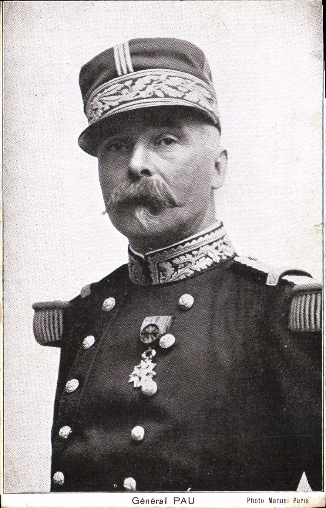 CPA Militaria General pau 