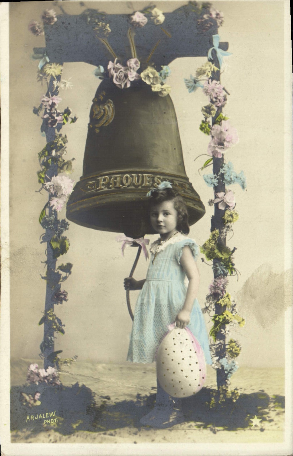 CPA Cloche Enfant Paques