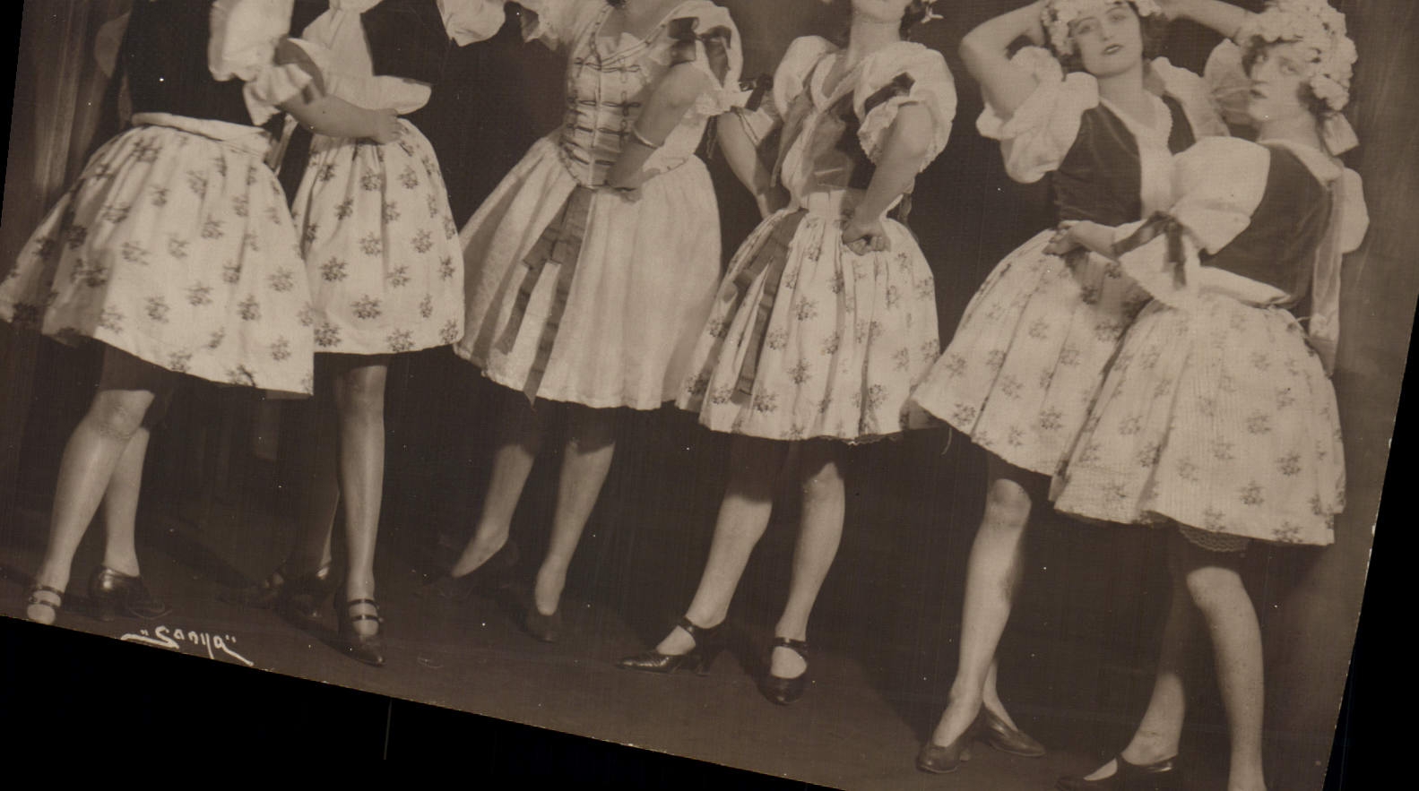 CARTE PHOTO Danseuses 