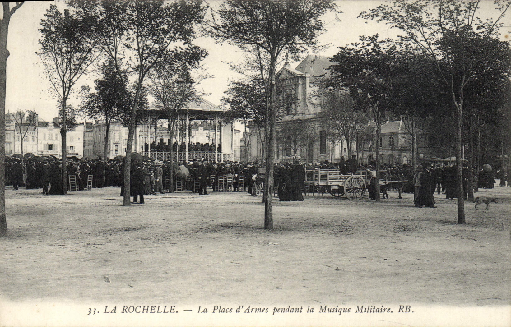 Vintage Postcard La Rochelle Kiosk the place of weapons during the military music