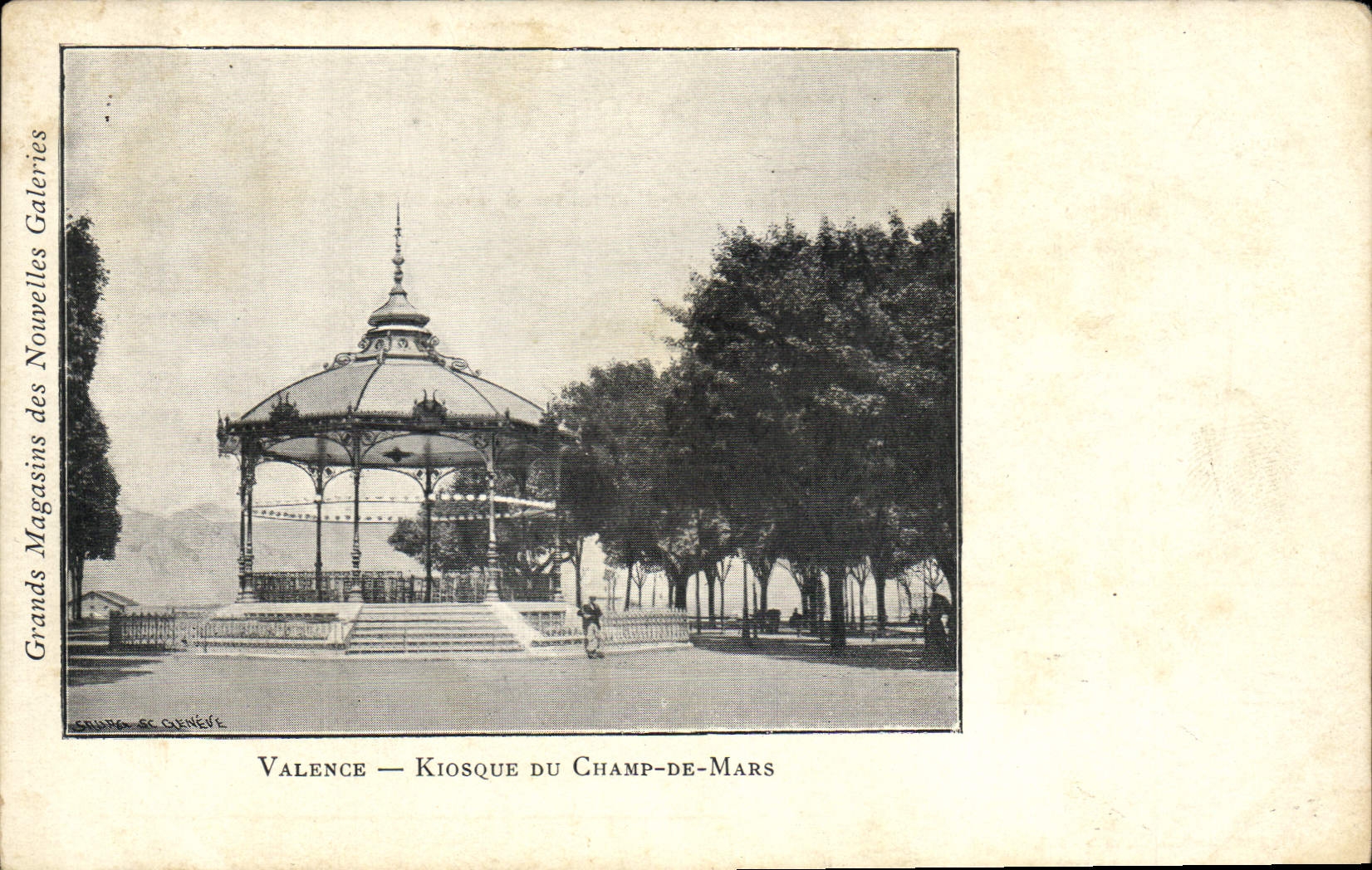 CPA Kiosque du Champ de Mars Valence